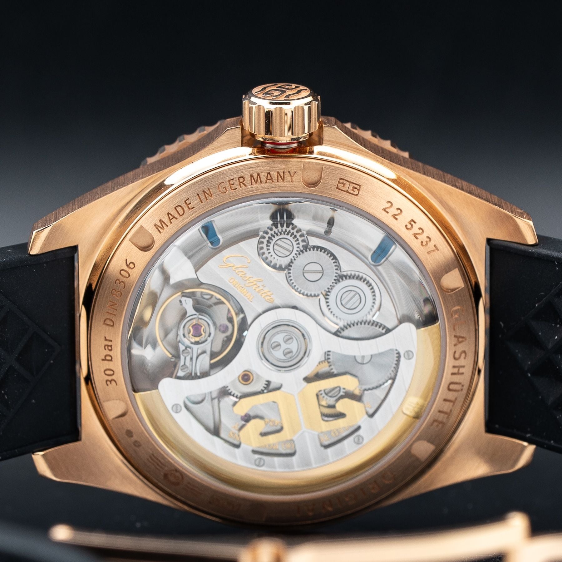 Glashütte Original 1-36-13-03-90-33 SeaQ Panorama Date Red Gold