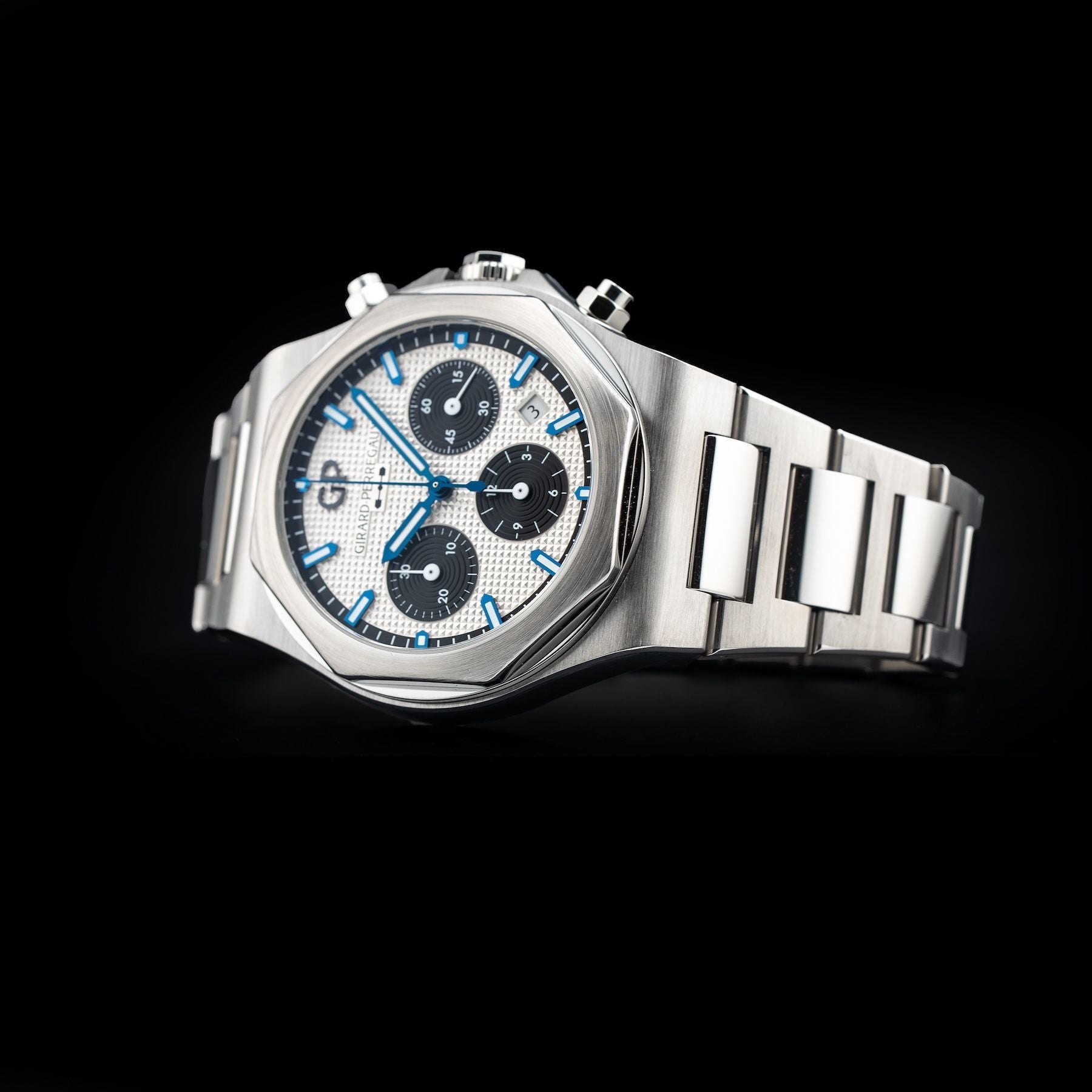 Girard Perregaux Laureato 81020-11-131-11A