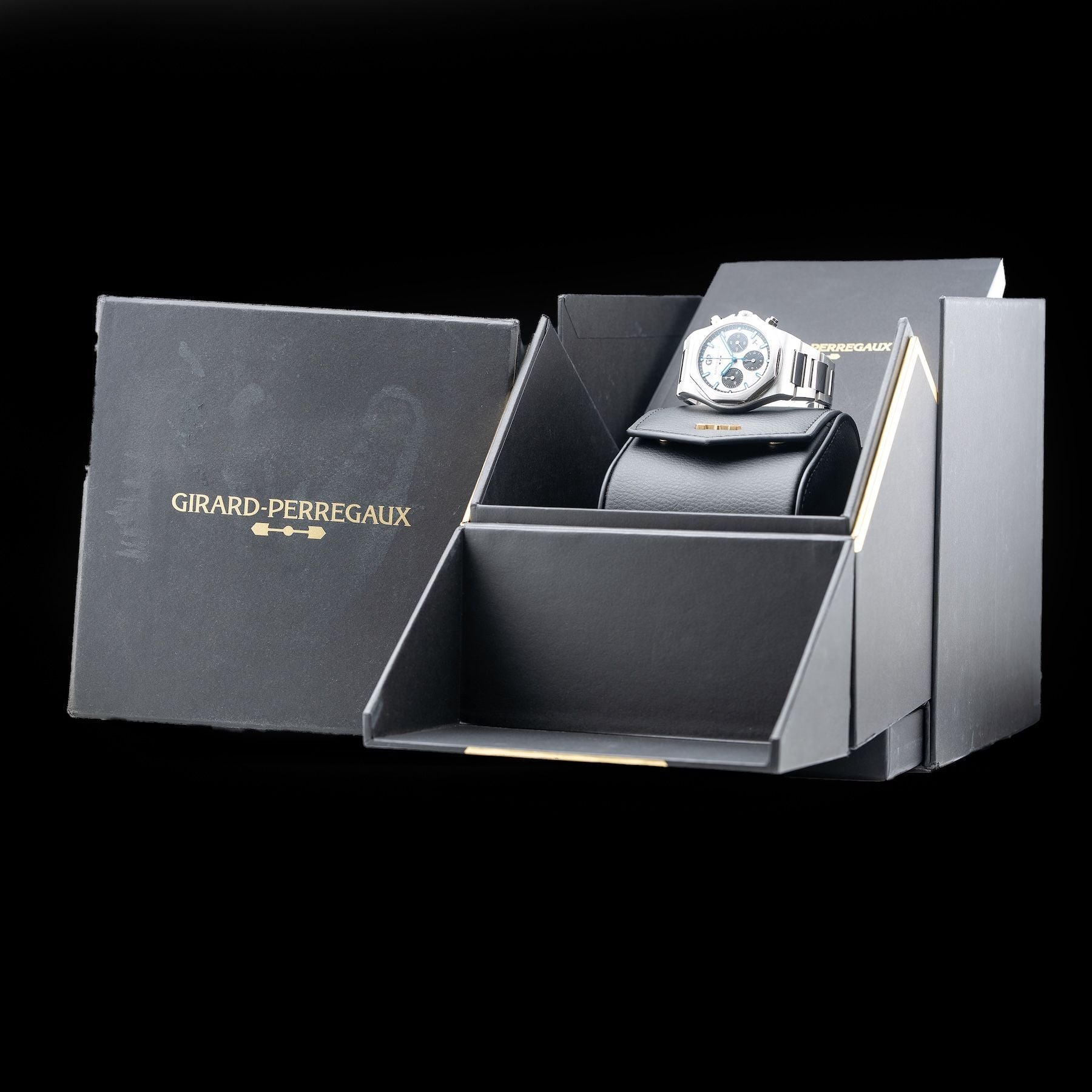 Girard Perregaux Laureato 81020-11-131-11A