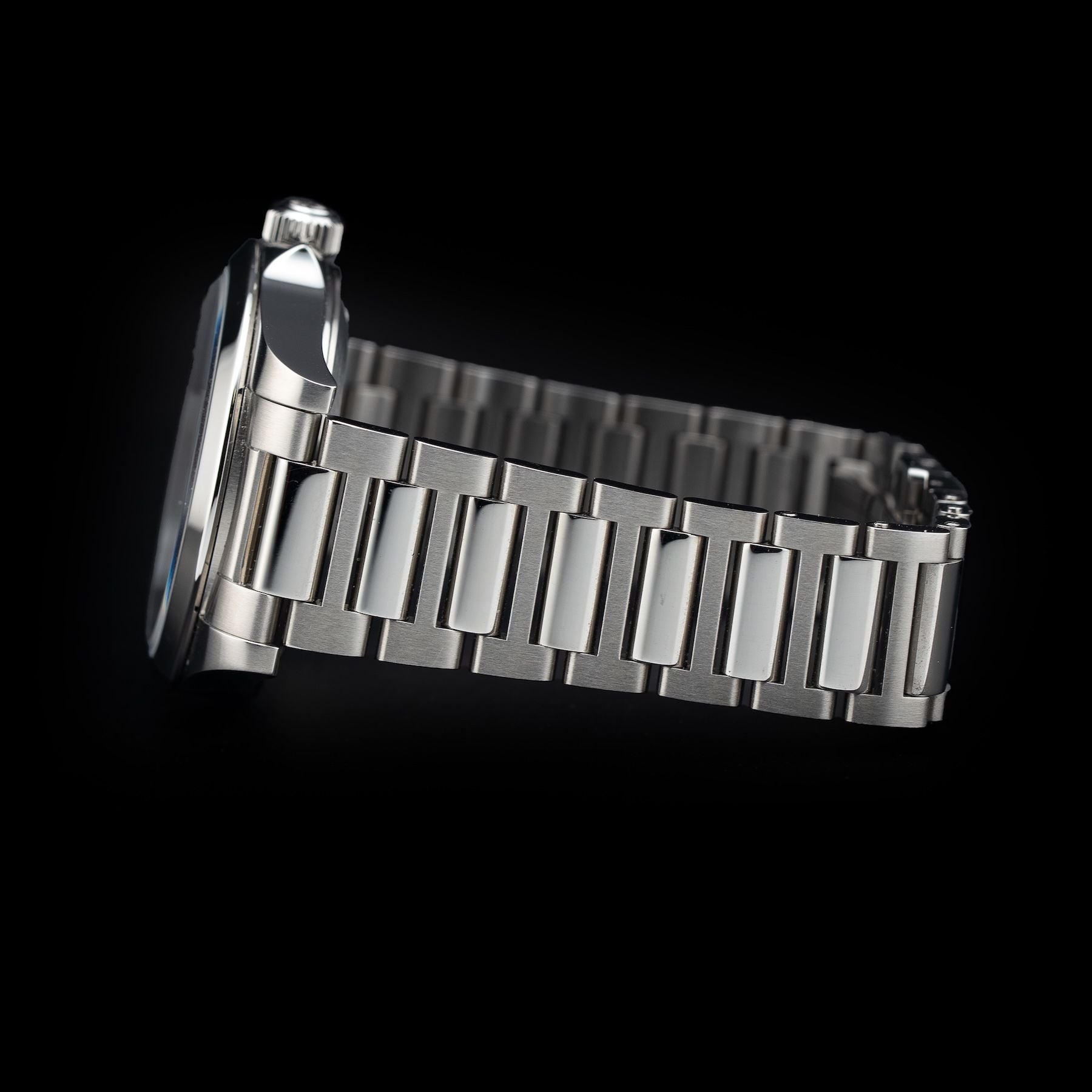Longines L3.720.4.92.6 Conquest Sunray Blue on Bracelet