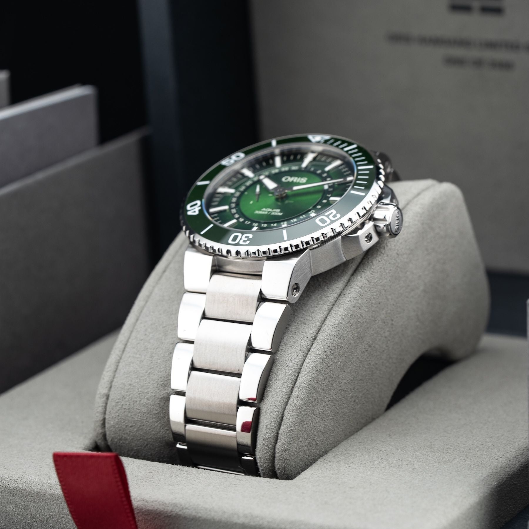 Oris 01 743 7734 4187 Aquis Hangang Limited Edition