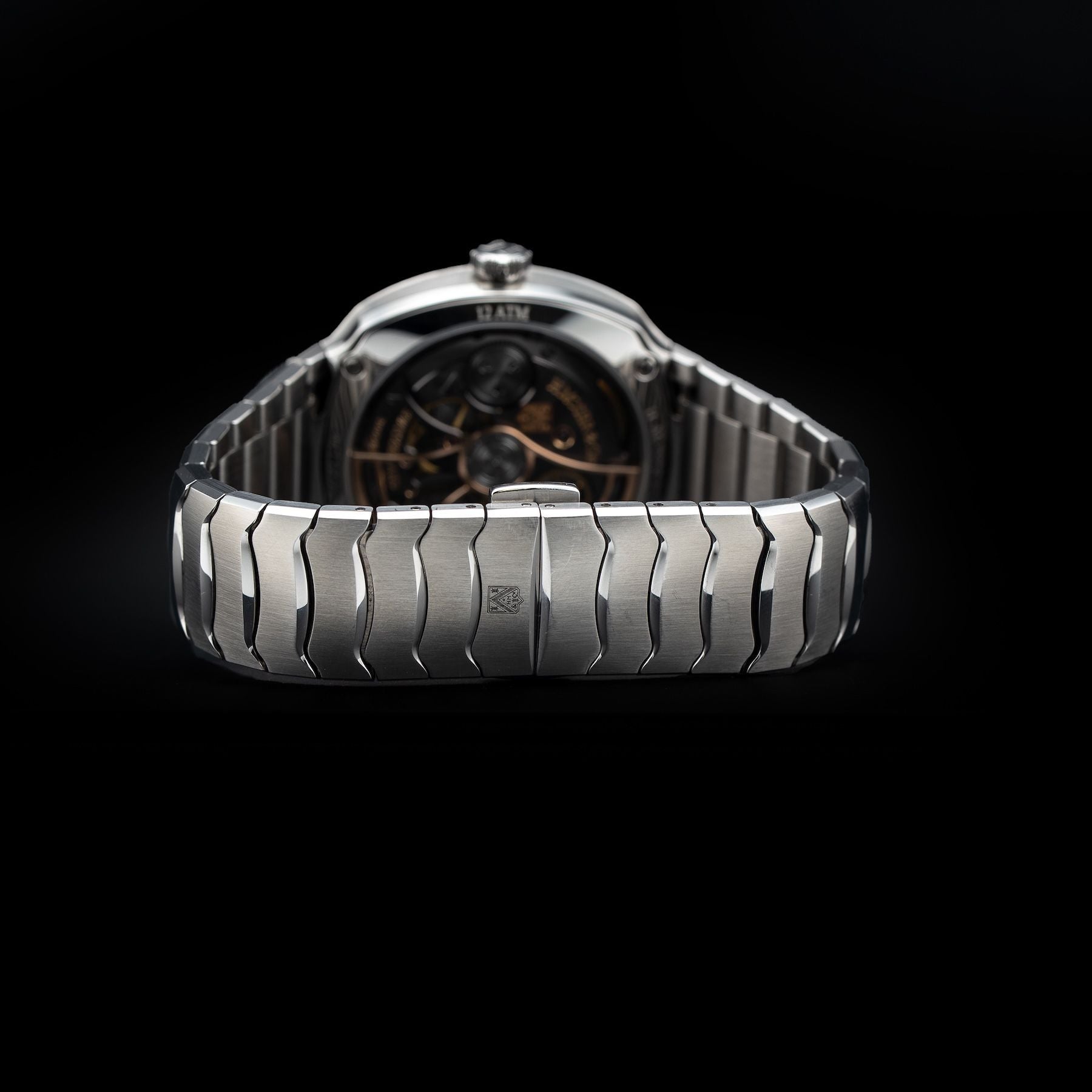 H. Moser & Cie. 6201-1201 Streamliner Centre Seconds Purple Haze