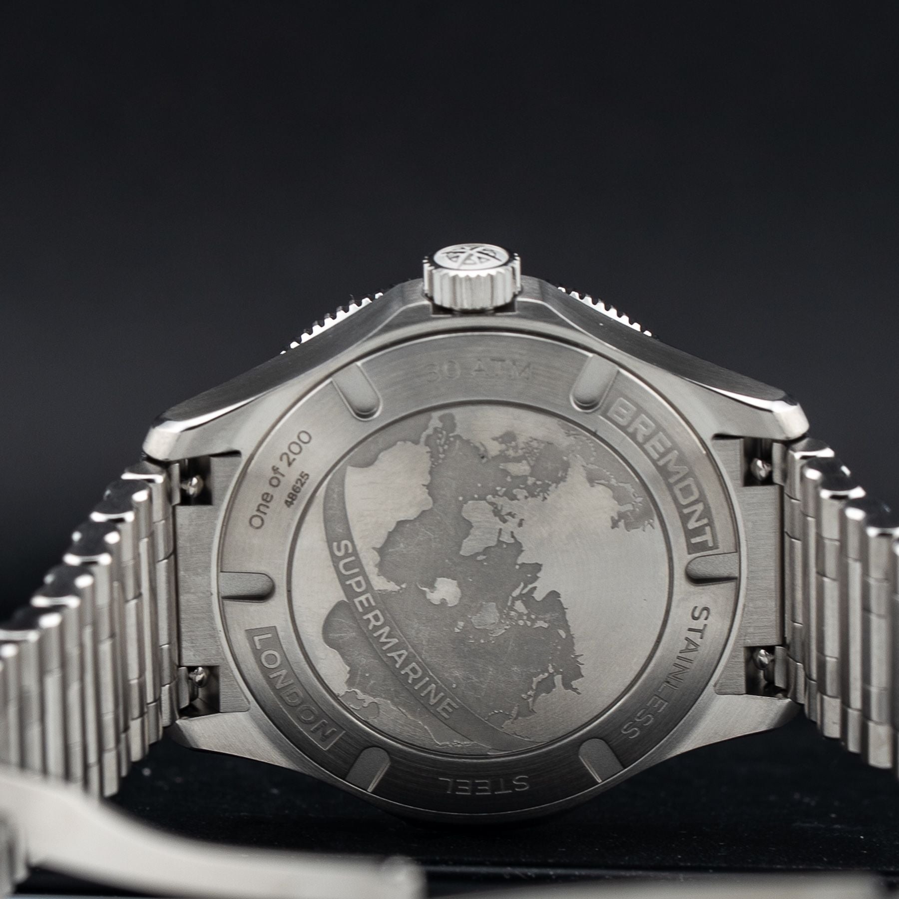 Bremont SM40-GMT-SS-RDBK-B Supermarine 300M GMT 'Ember' Red