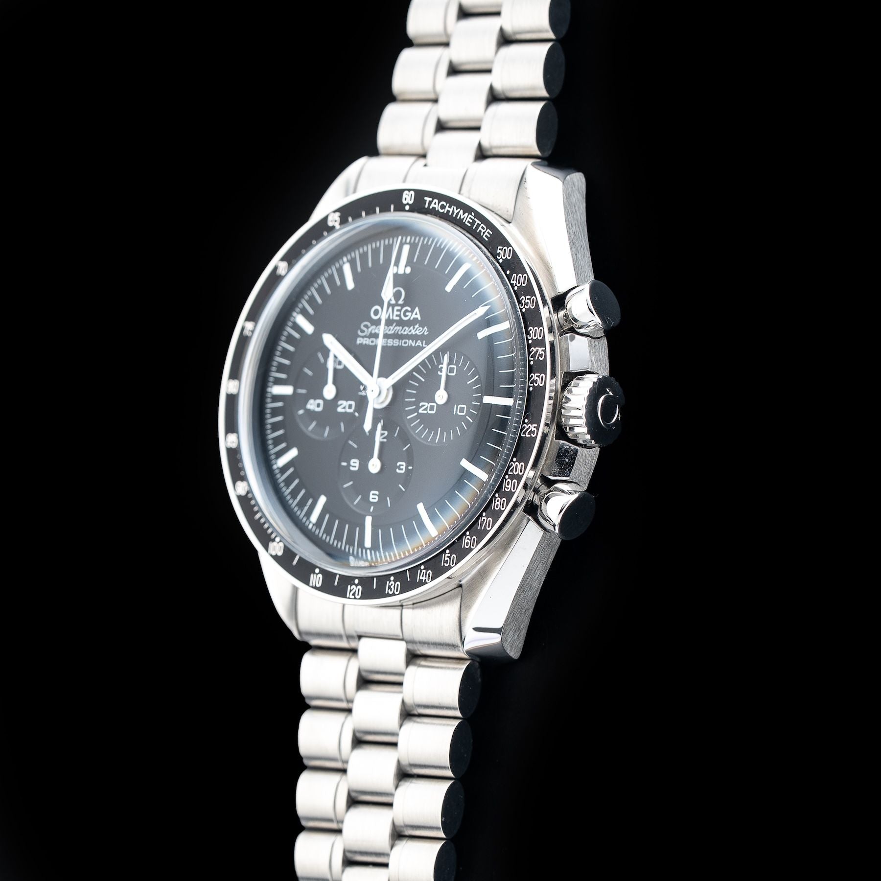 Omega 310.30.42.50.01.001 Speedmaster Moonwatch Professional Master Chronograph