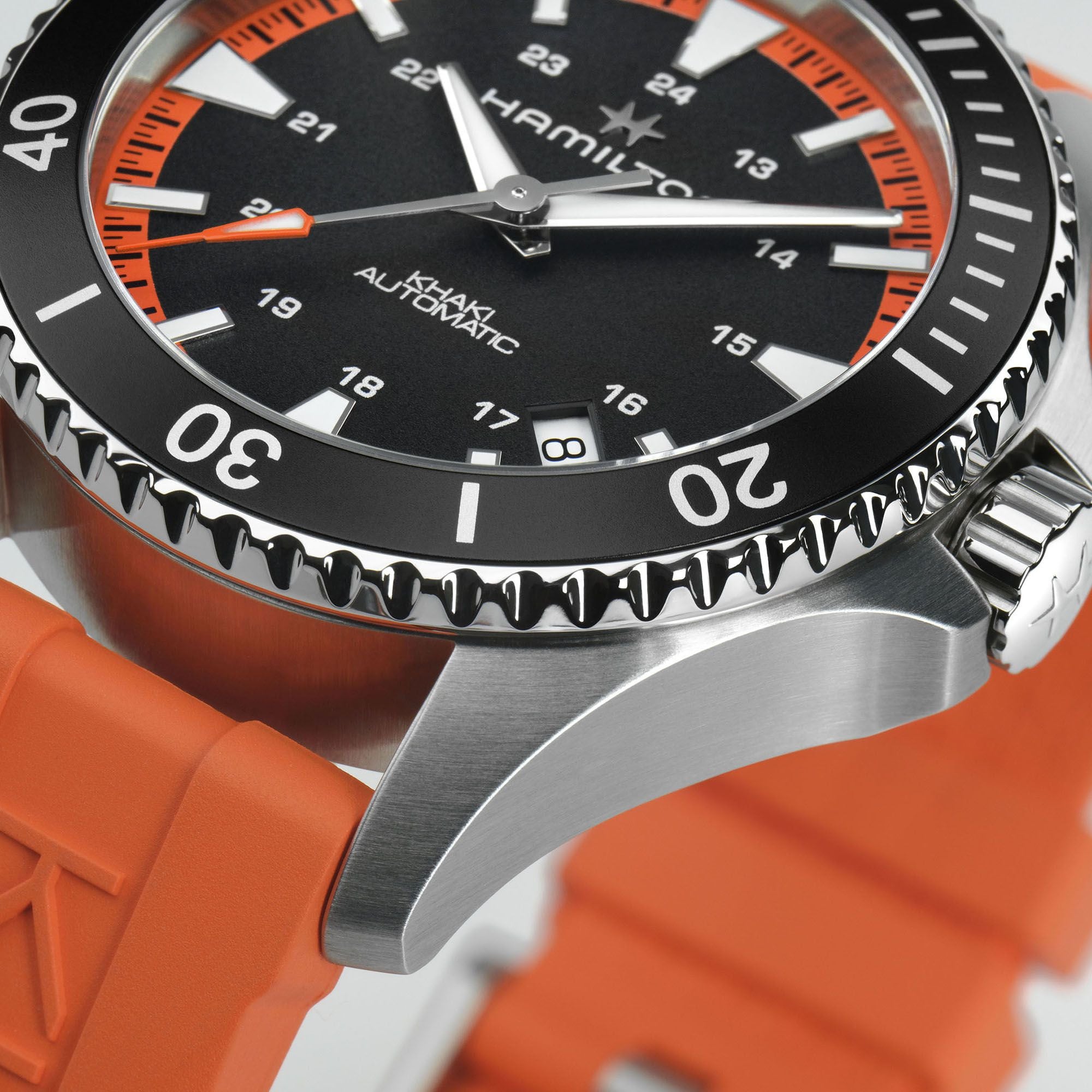 Hamilton H82395331 Khaki Navy Scuba Auto 40mm