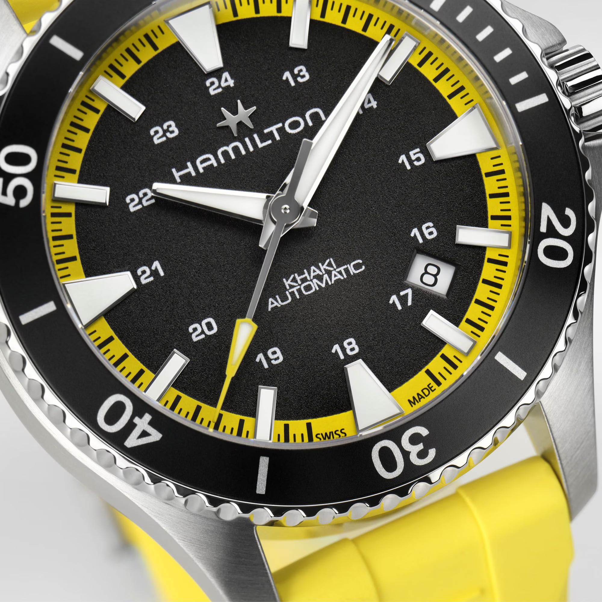 Hamilton H82395332 Khaki Navy Scuba Auto 40mm