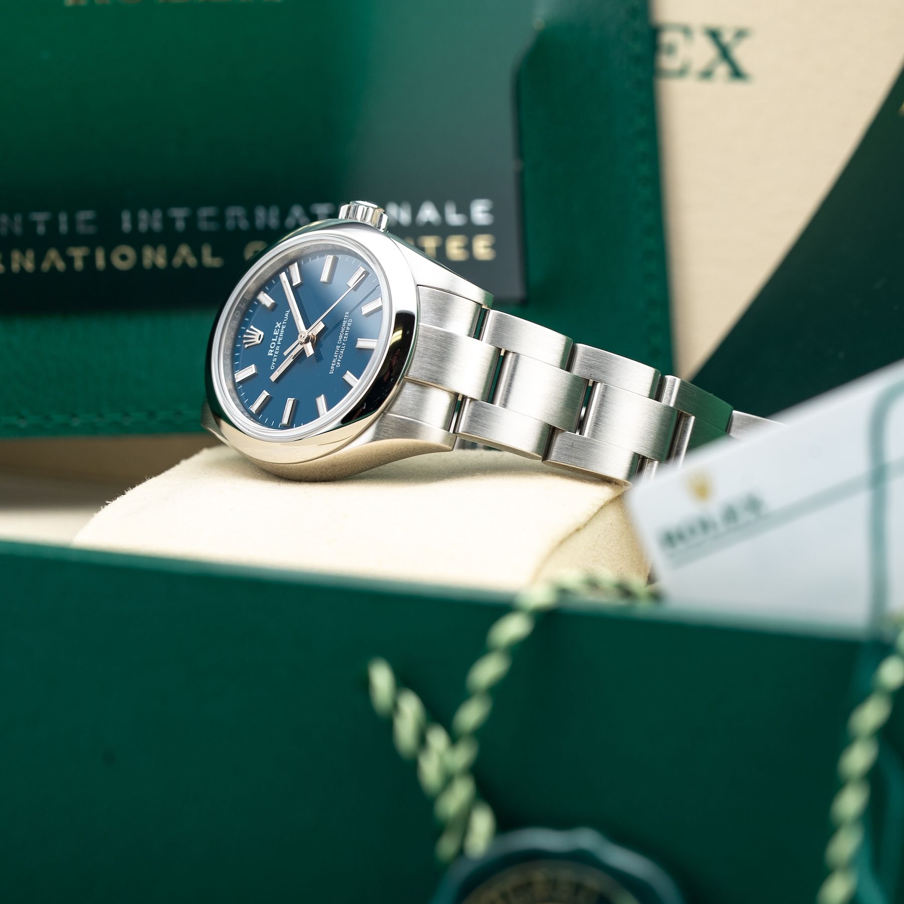 Rolex 276200 Oyster Perpetual 28mm Med Blue Dial