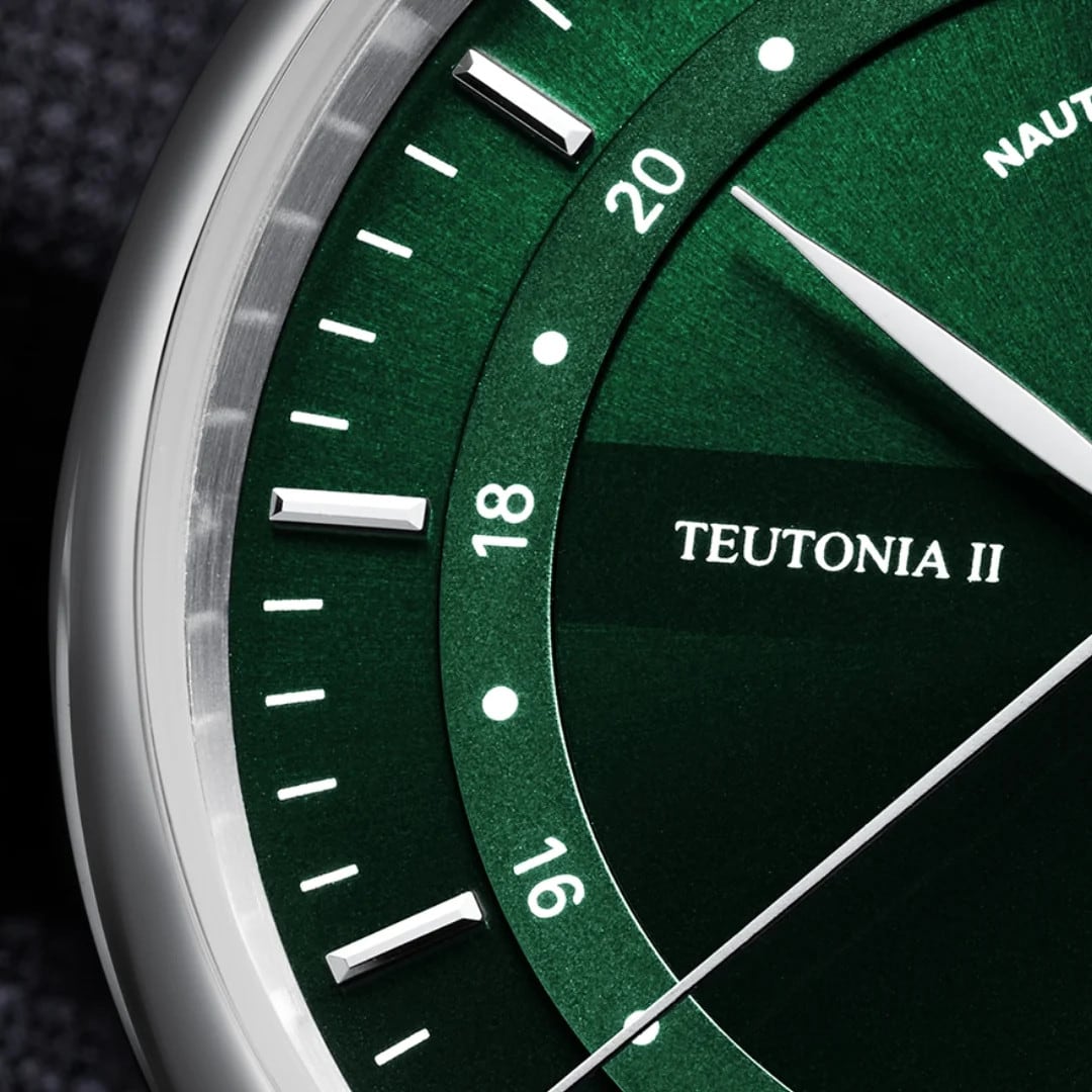 Mühle Glashütte M1-33-96-LB Teutonia II GMT Green Dial
