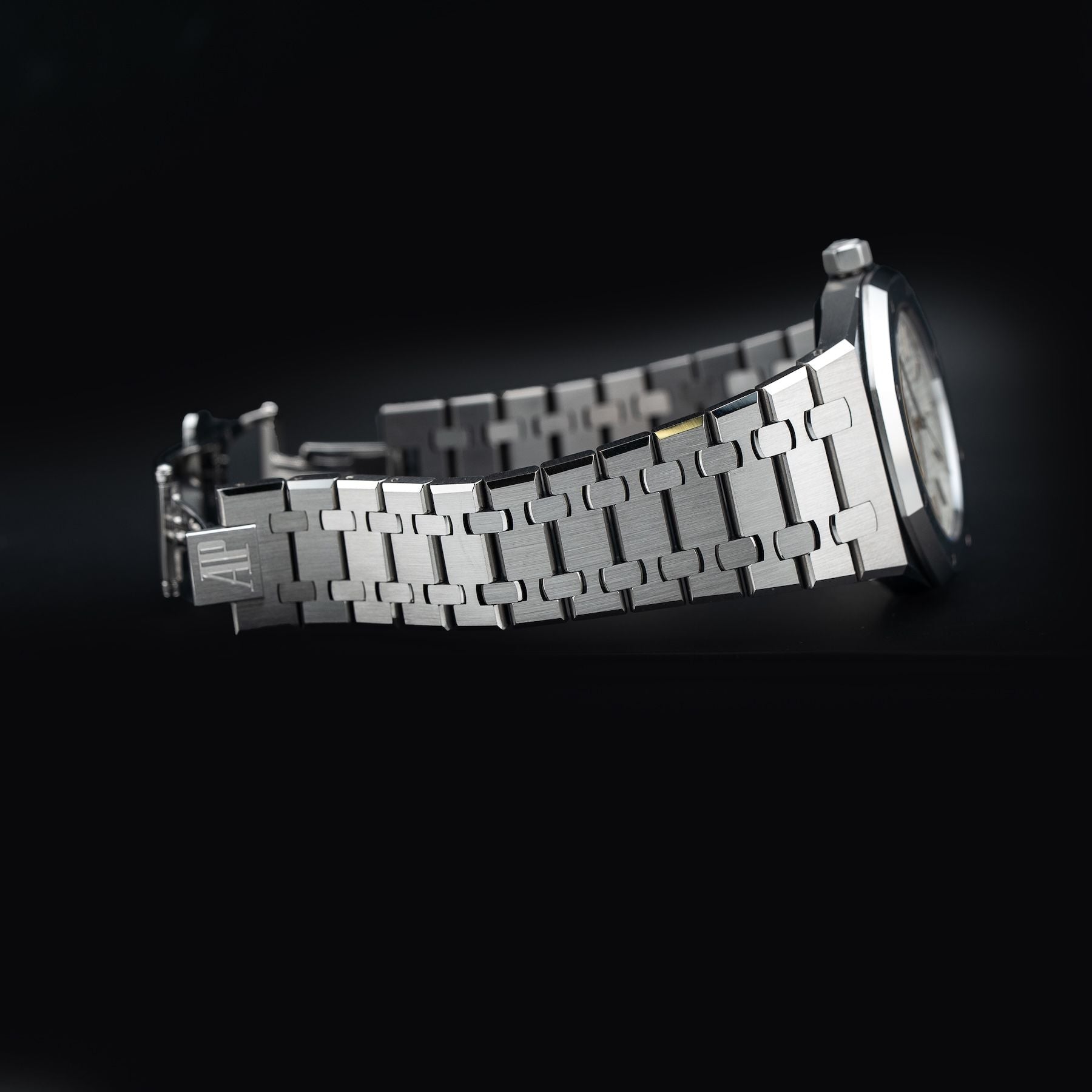 Audemars Piguet 15300ST.OO.1220ST.01 Royal Oak