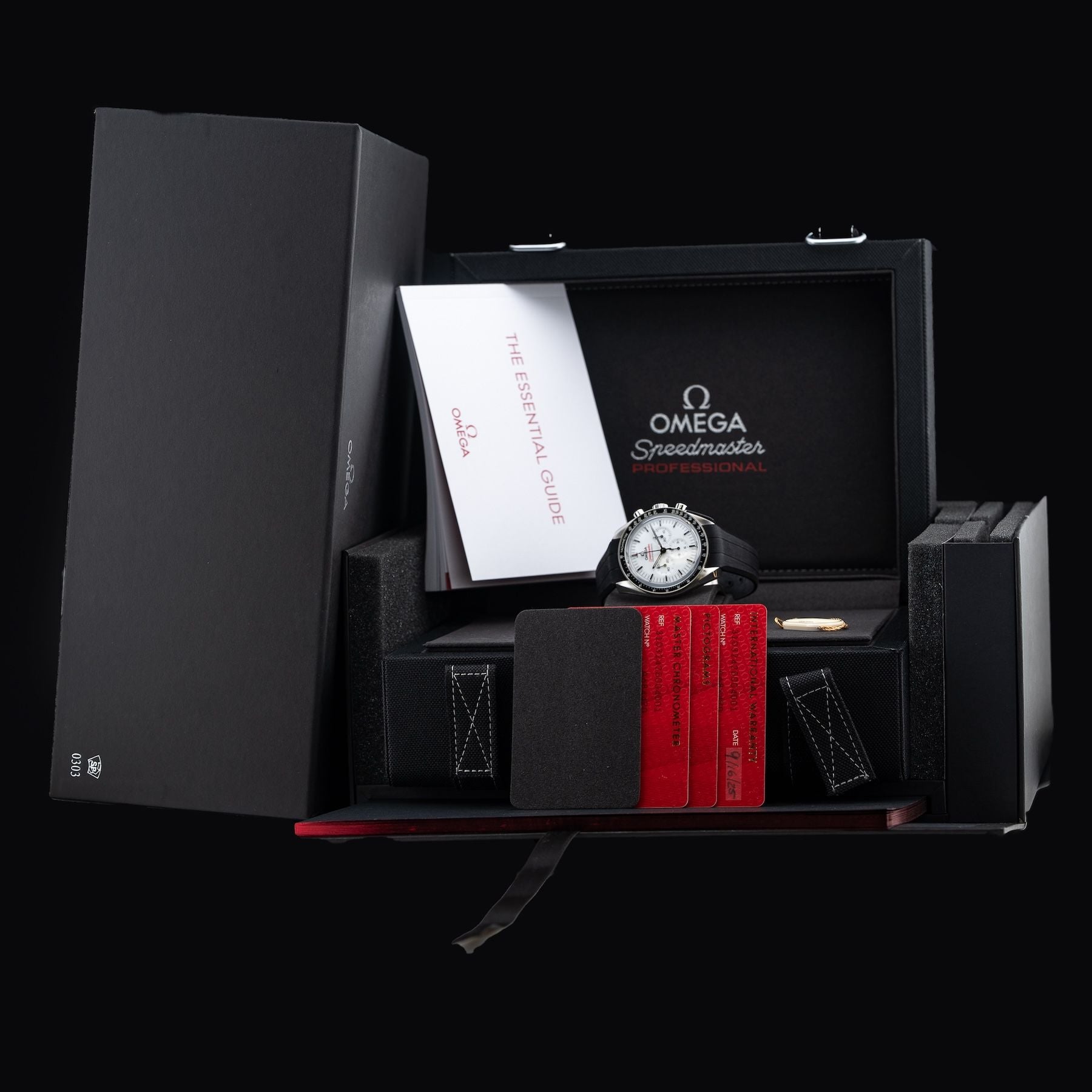 Omega 310.32.42.50.04.001 Speedmaster Moonwatch Professional White Dial On Rubber Strap