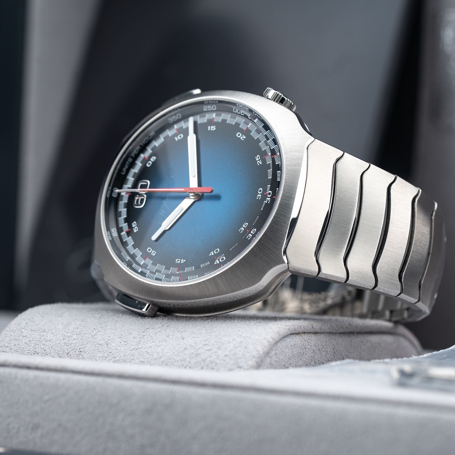 H. Moser & Cie. 6507-1200 Streamliner Chronograph