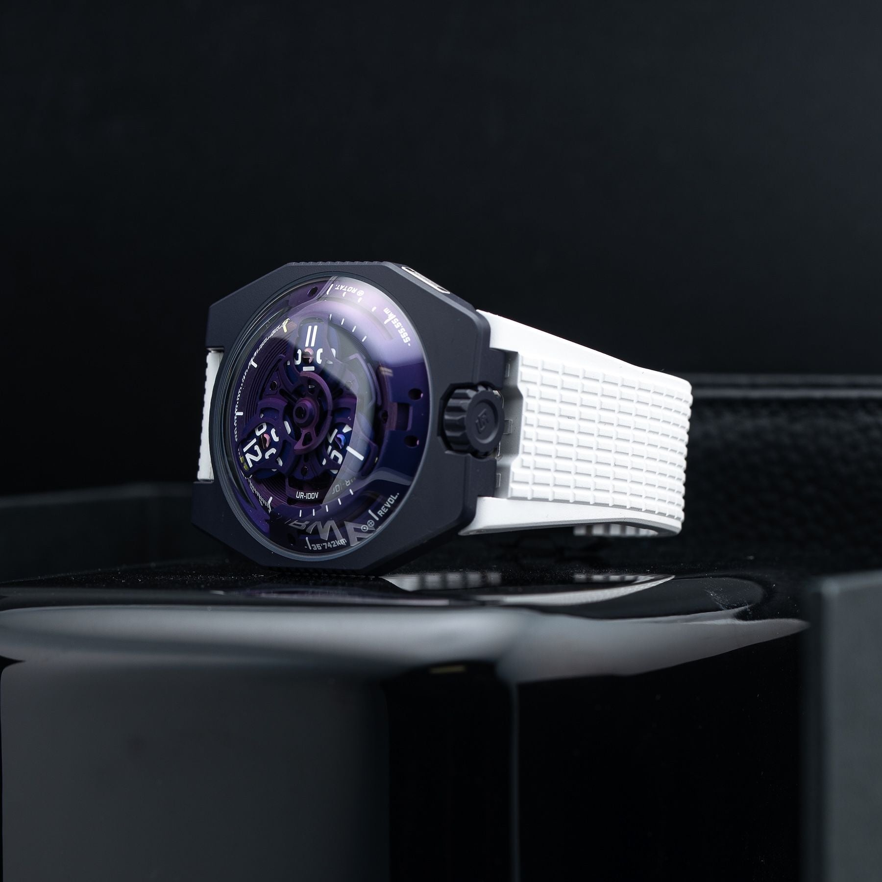 Urwerk Ultraviolet UR-100V