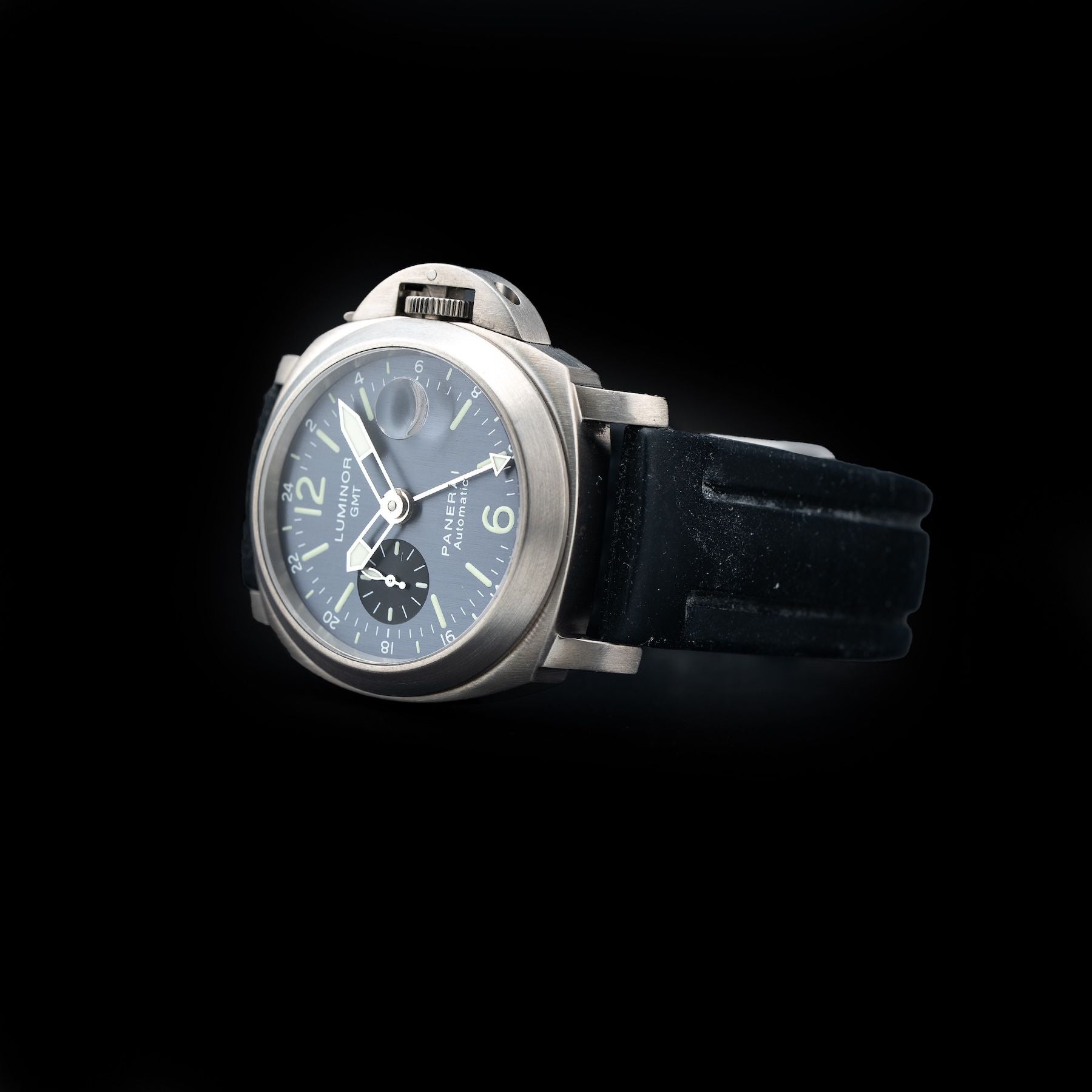 Panerai PAM00089 Luminor GMT 44