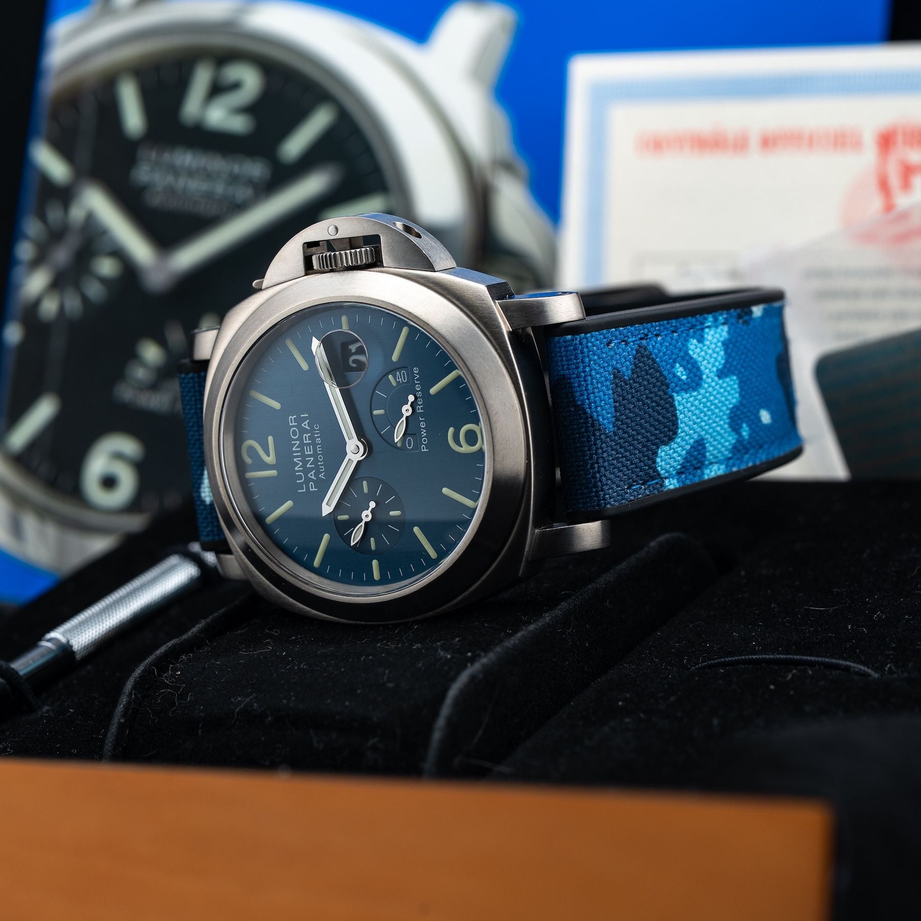 Panerai PAM00093 Luminor Power Reserve Titanium