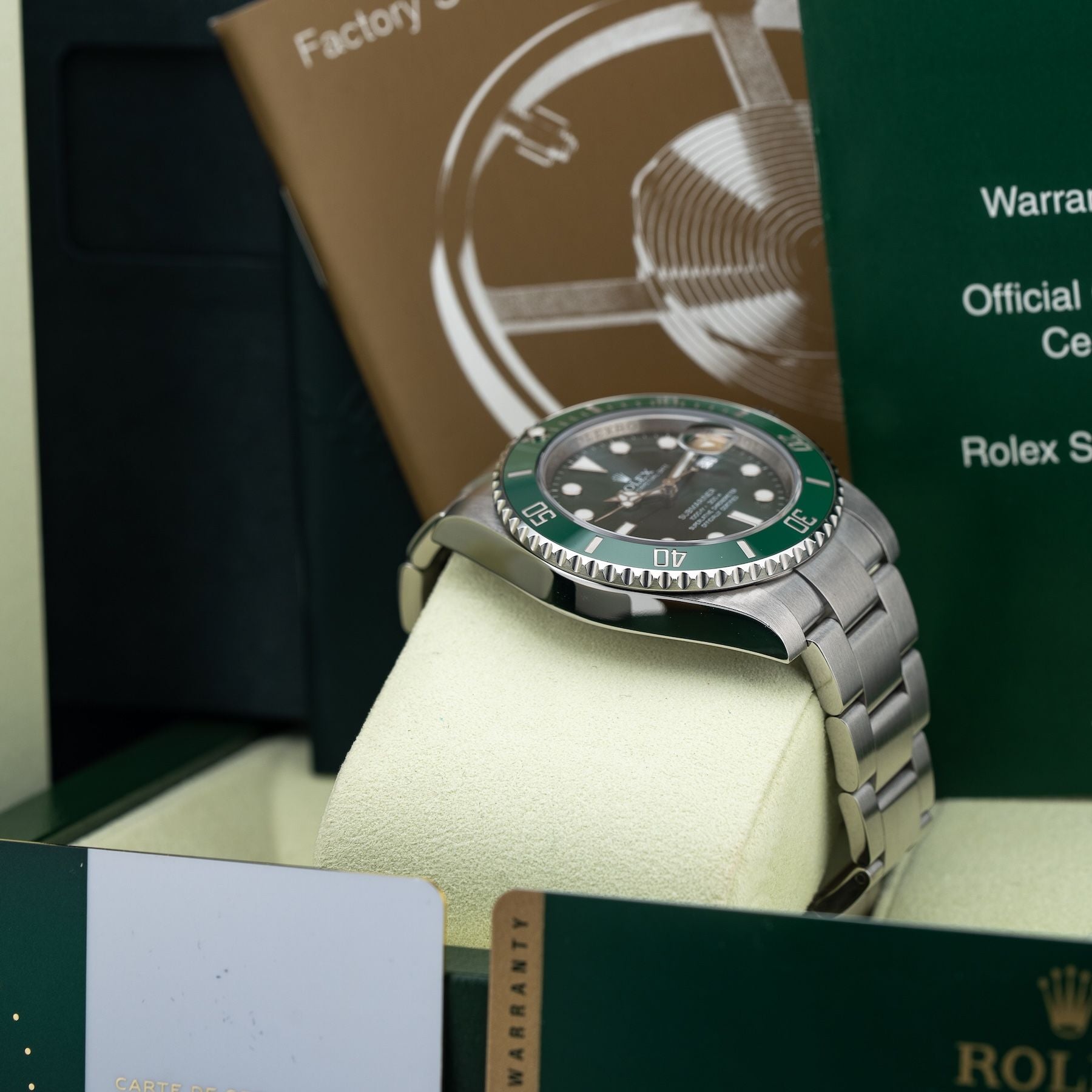 Rolex M116610V Hulk Submariner Date