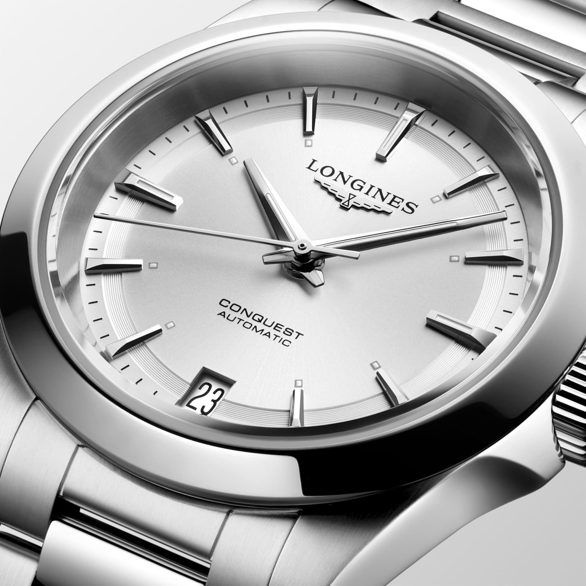 Longines L3.430.4.72.6 Conquest Sunray Silver Dial on Bracelet