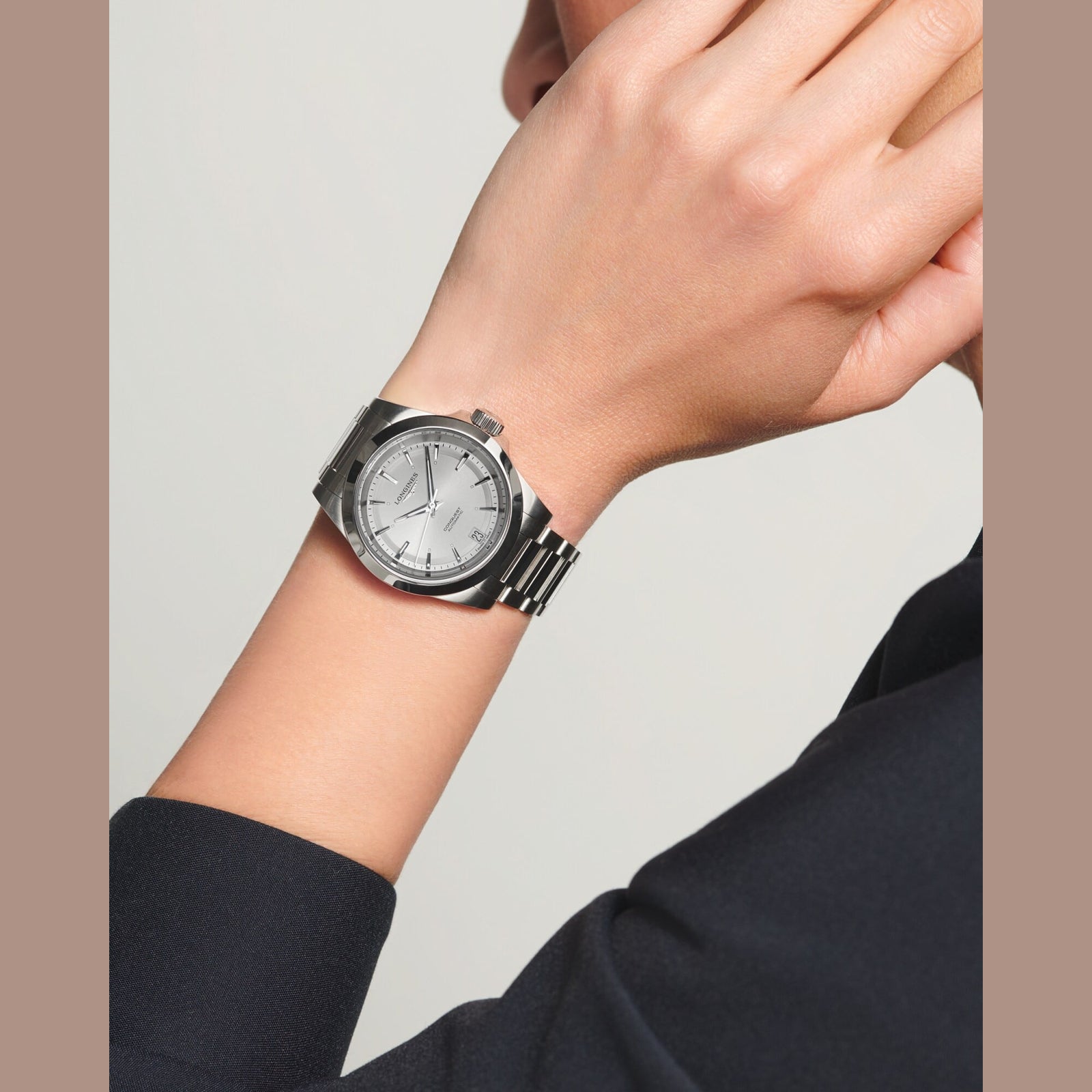 Longines L3.430.4.72.6 Conquest Sunray Silver Dial on Bracelet