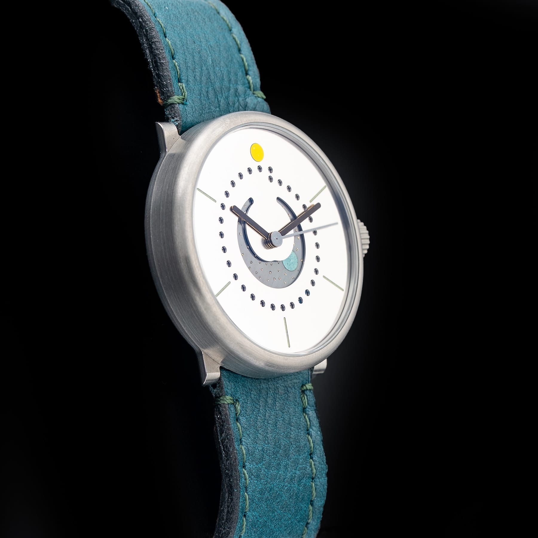 Ochs & Junior Moon Phase Rhodium 42