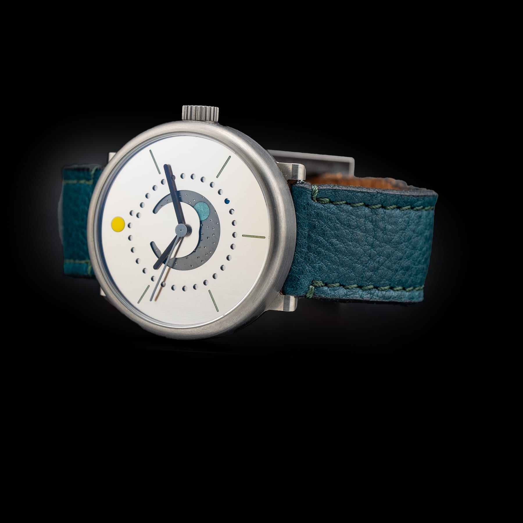 Ochs & Junior Moon Phase Rhodium 42