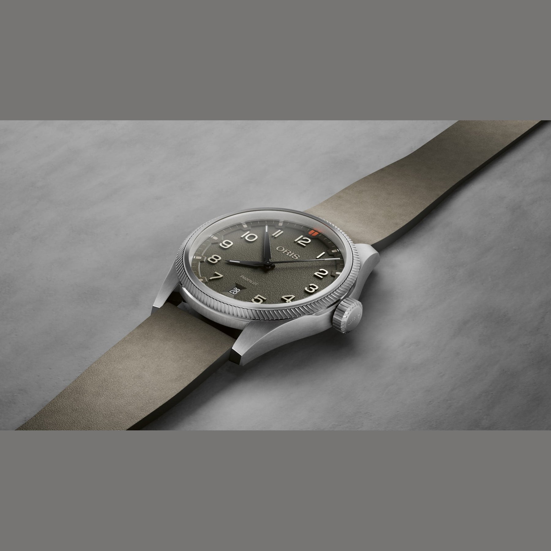 Oris 01 733 7805 4167-07 6 20 16LC ProPilot Date