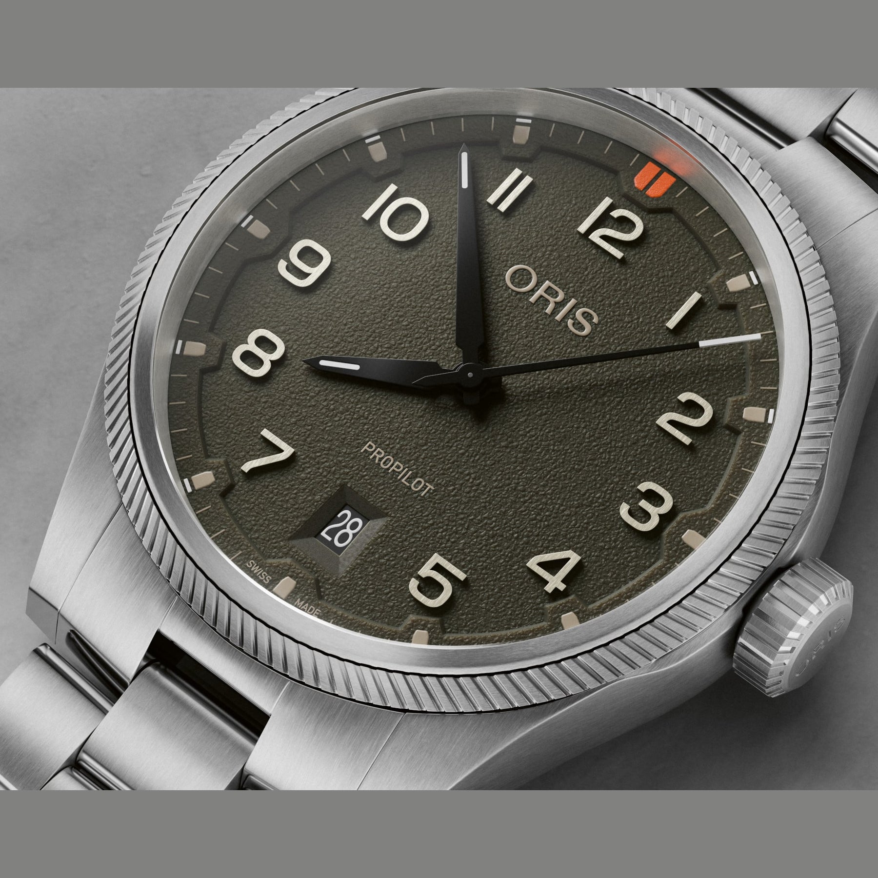 Oris 01 733 7805 4167-07 8 20 04LC ProPilot Date