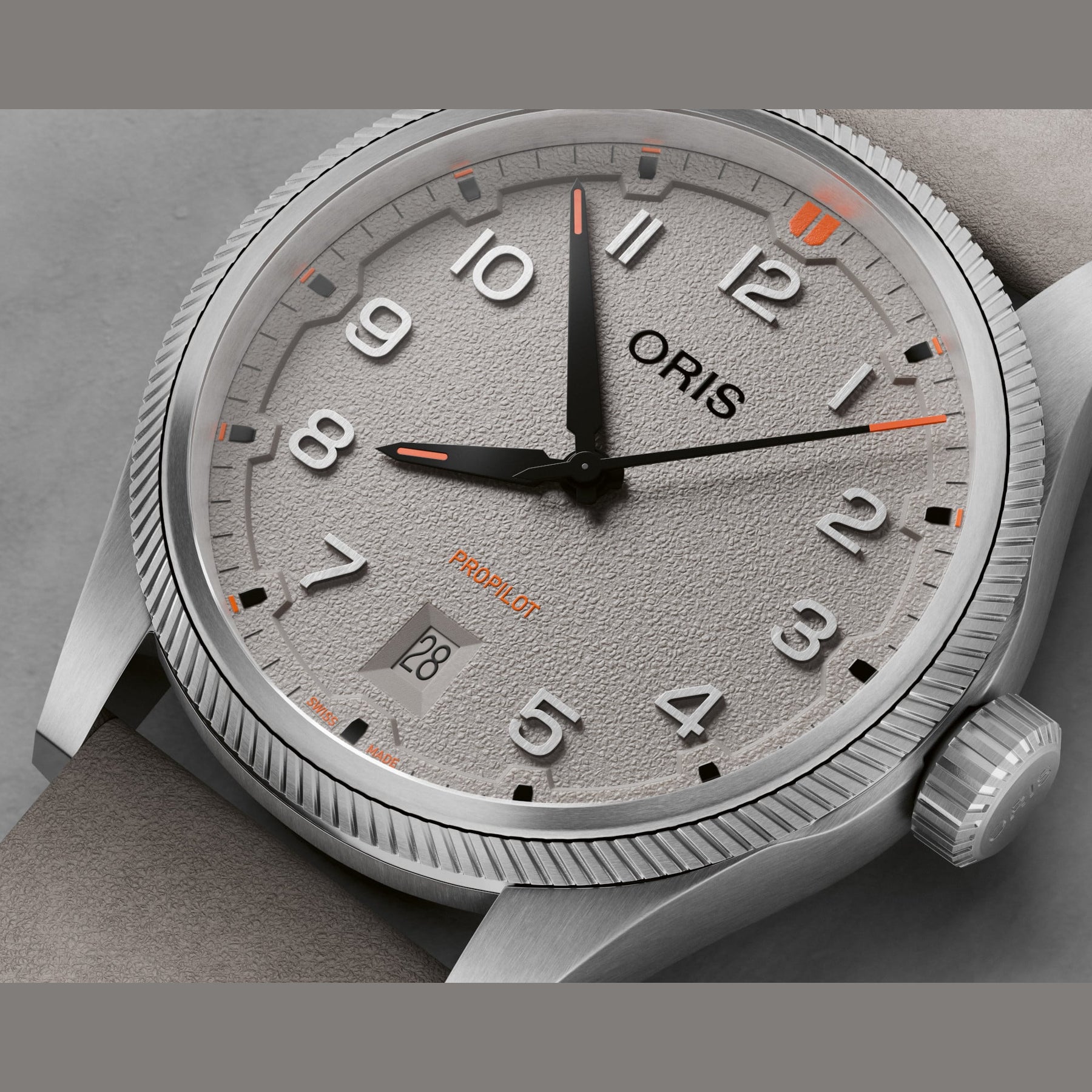 Oris 01 733 7805 4163-07 6 20 15LC ProPilot Date
