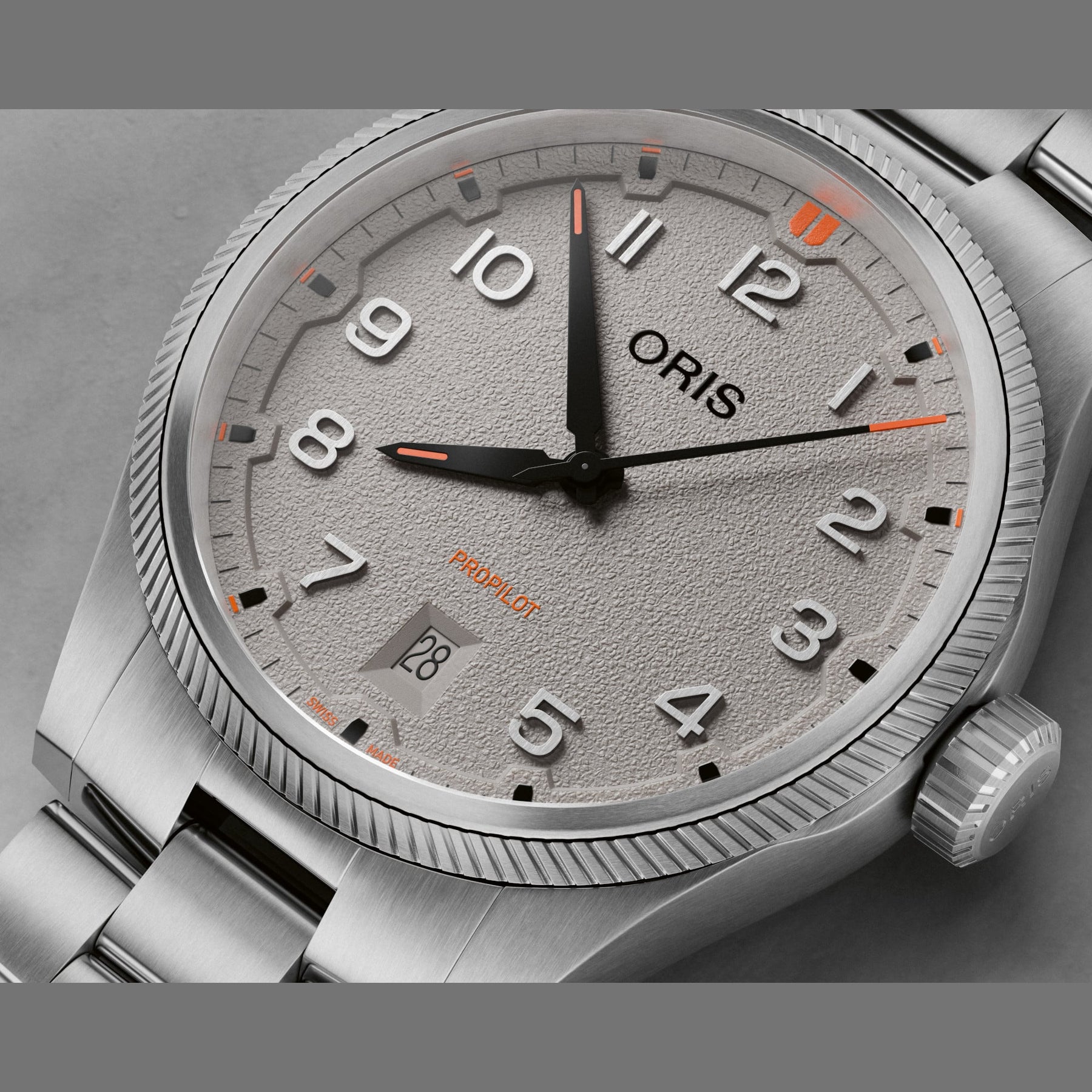 Oris 01 733 7805 4163-07 8 20 04LC ProPilot Date