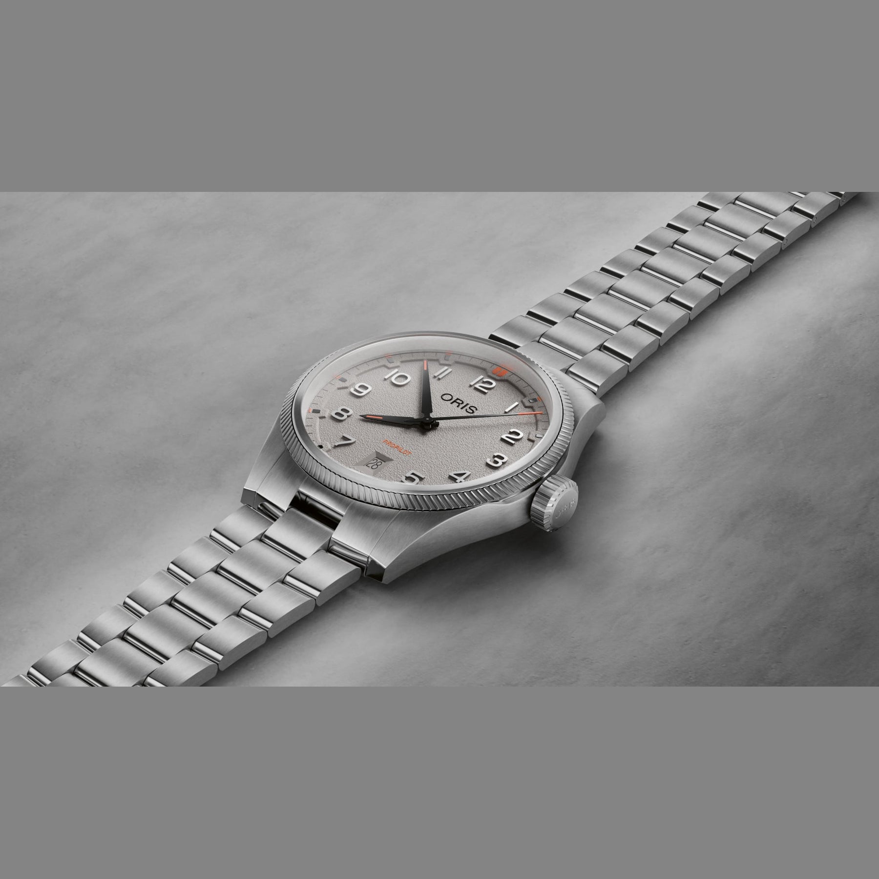 Oris 01 733 7805 4163-07 8 20 04LC ProPilot Date