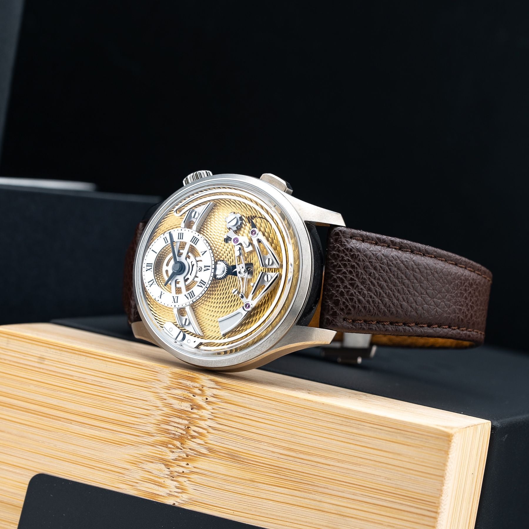 Christopher Ward C1 Bel Canto Classic Oro