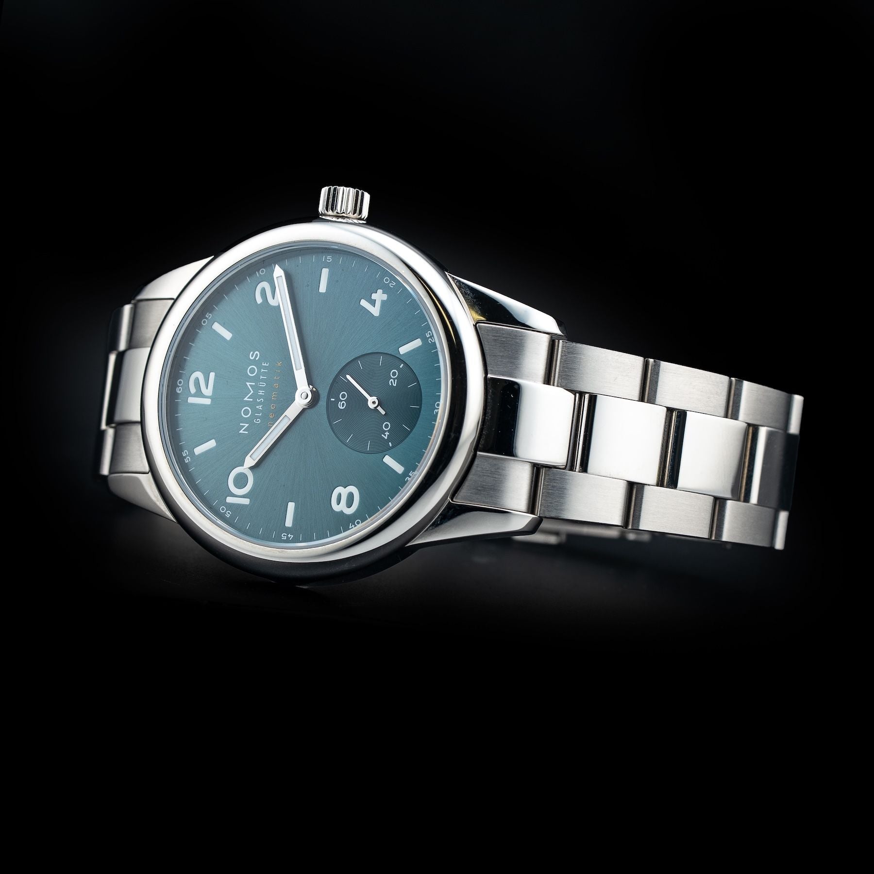 NOMOS Glashütte 746 Club Sport Neomatik Petrol