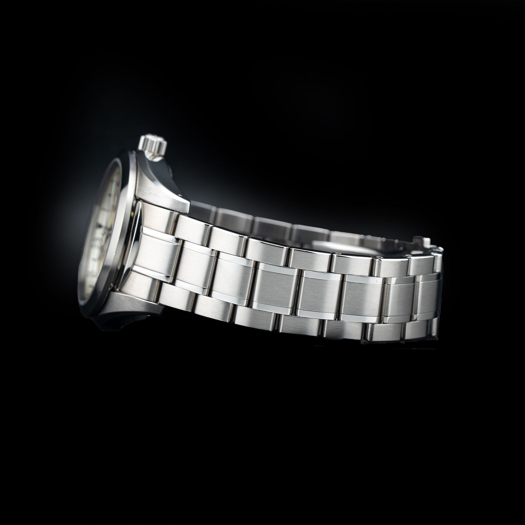 Grand Seiko SBGE205 Spring Drive GMT Champagne Dial
