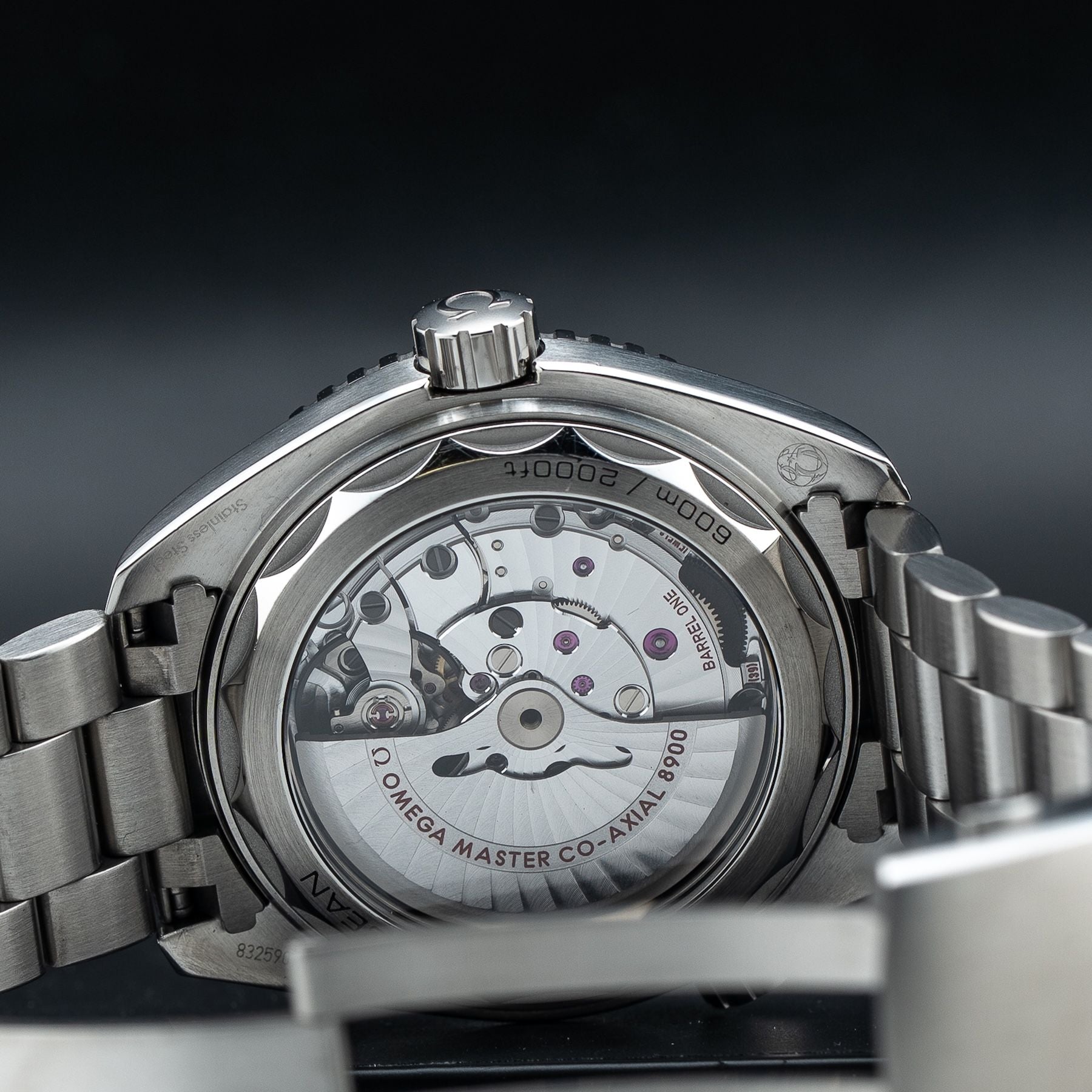 Omega 215.30.44.21.04.001 Seamaster Planet Ocean 600M Master Chronometer Orange