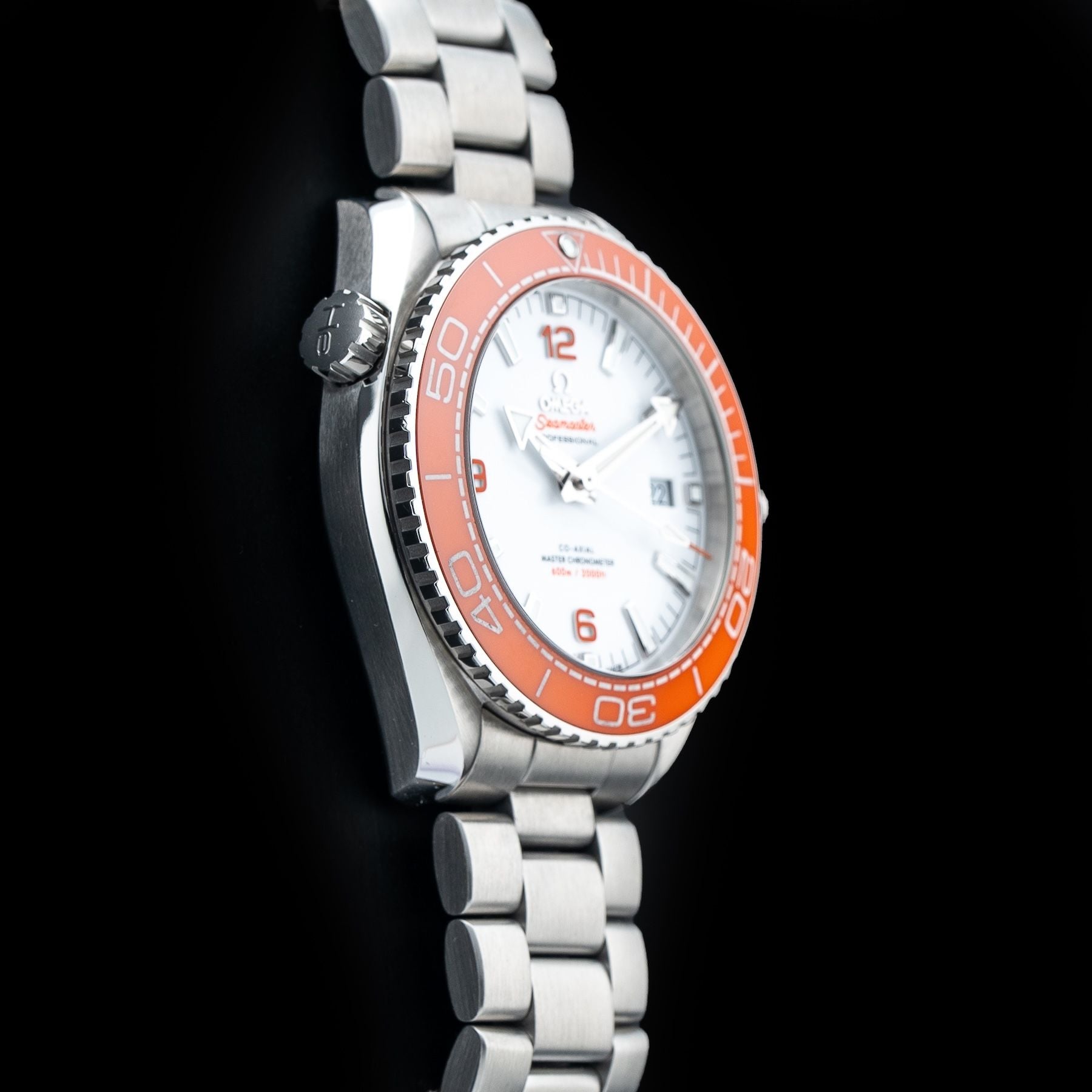 Omega 215.30.44.21.04.001 Seamaster Planet Ocean 600M Master Chronometer Orange