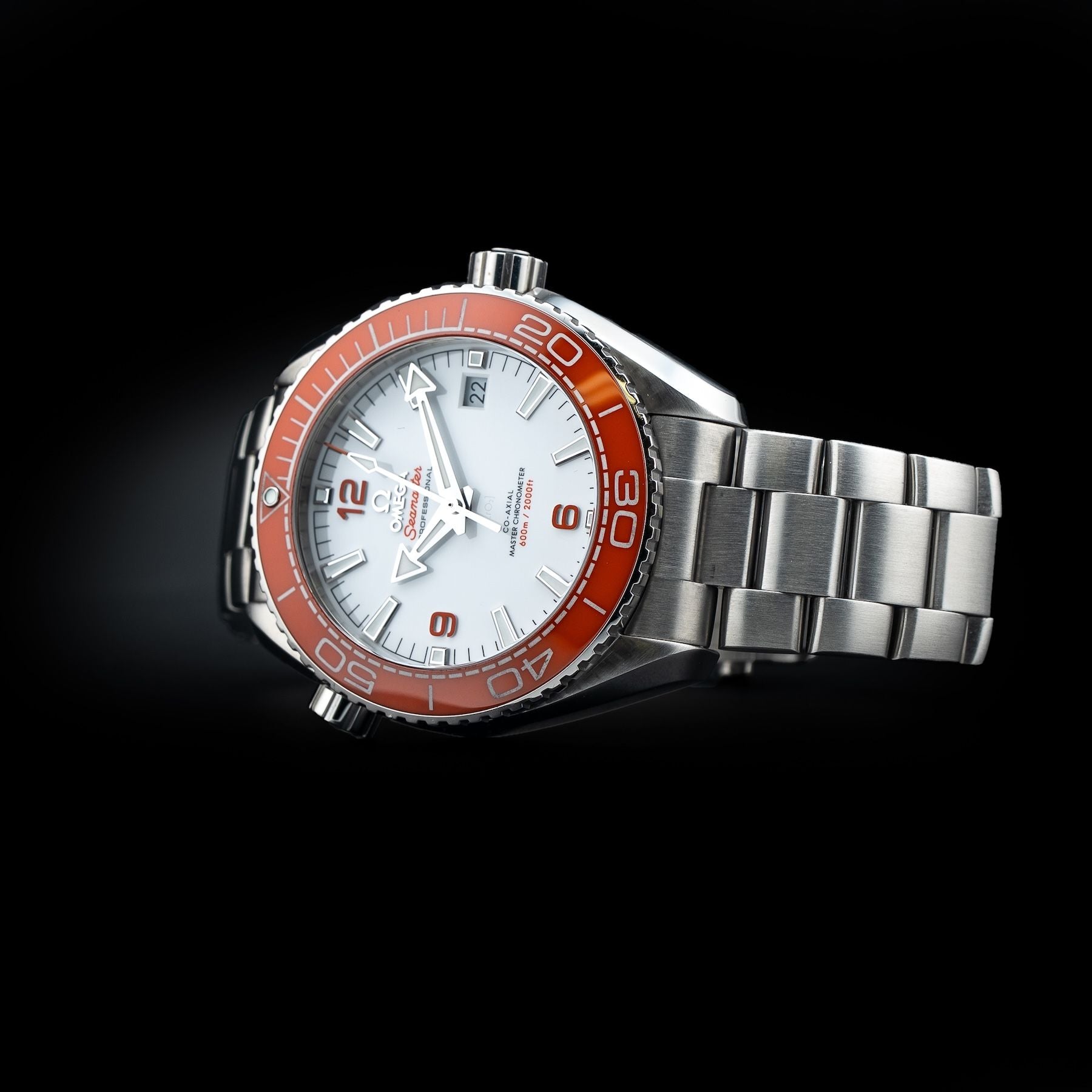 Omega 215.30.44.21.04.001 Seamaster Planet Ocean 600M Master Chronometer Orange