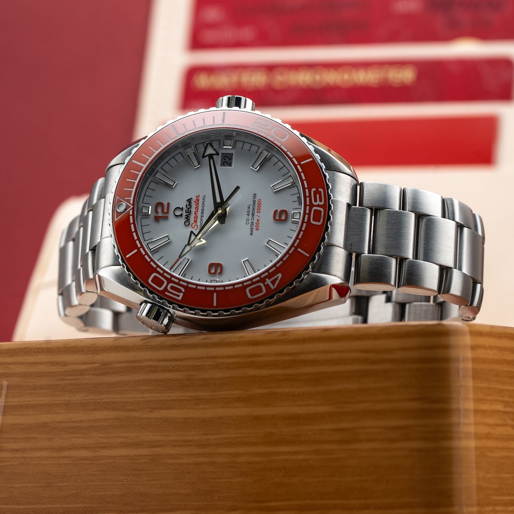 Omega 215.30.44.21.04.001 Seamaster Planet Ocean 600M Master Chronometer Orange