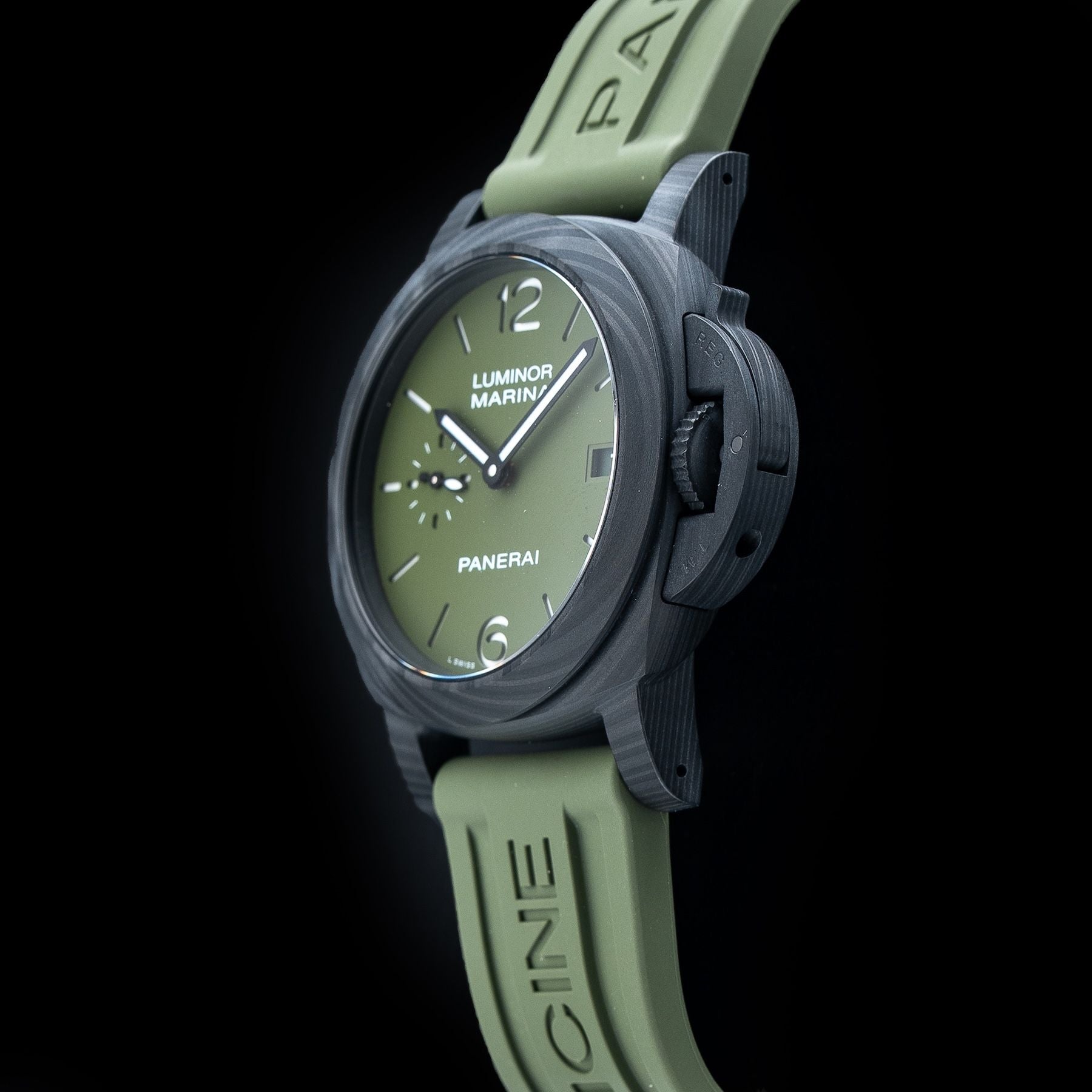 Panerai PAM01526 Luminor Quaranta Carbotech
