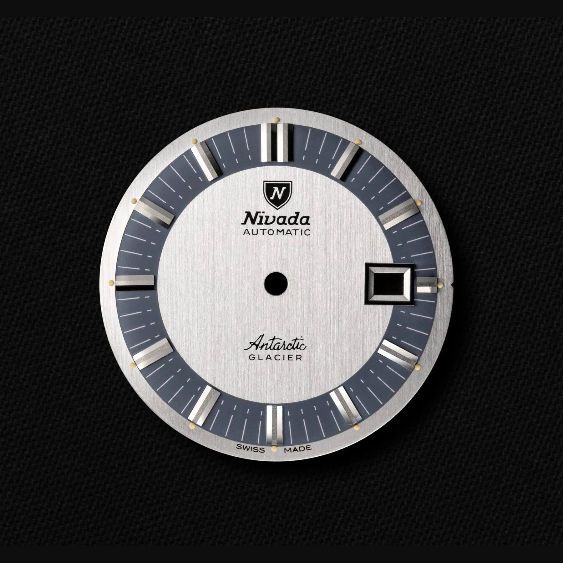 Nivada Grenchen 32063A04 Antarctic Glacier 38mm
