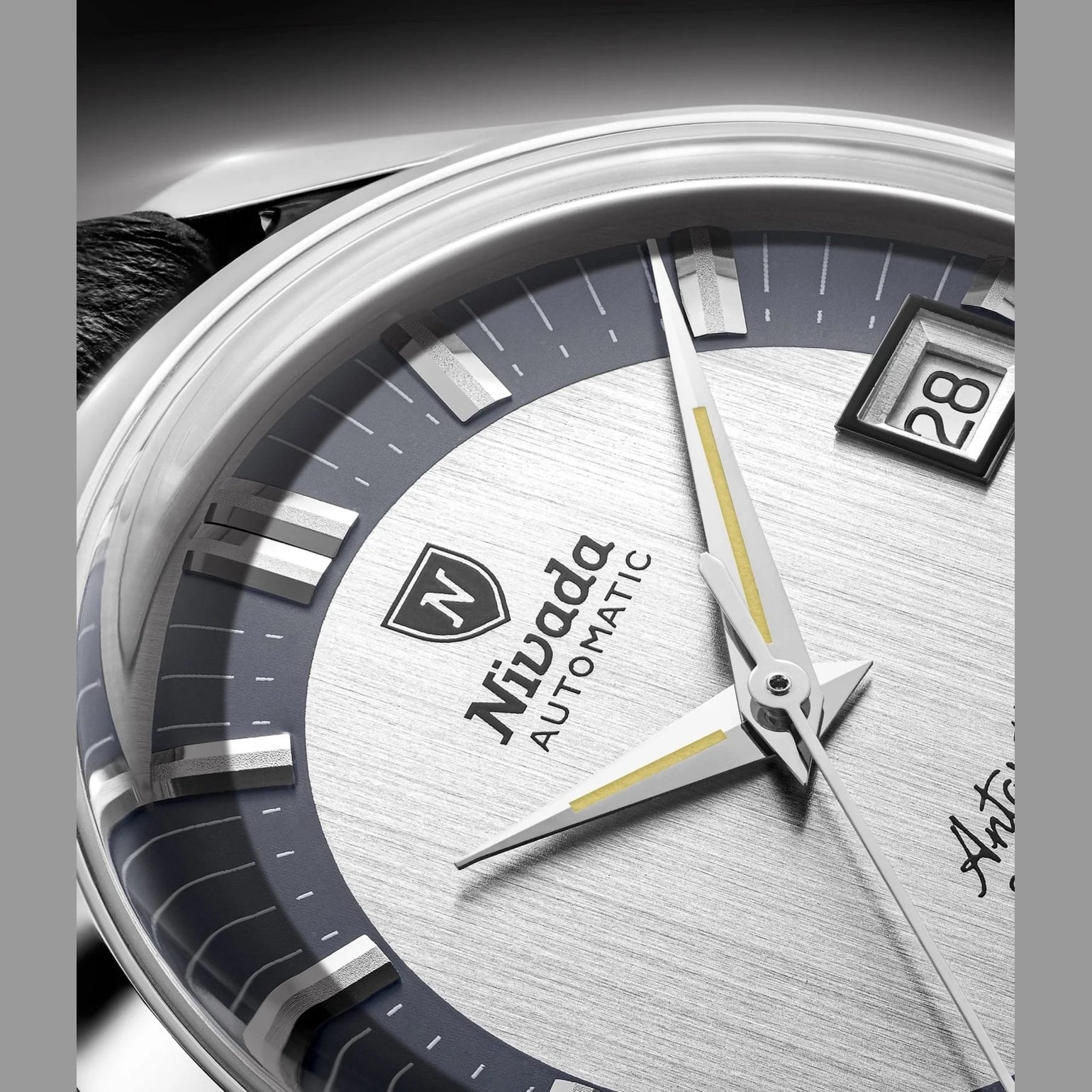 Nivada Grenchen 32063A01 Antarctic Glacier 38mm