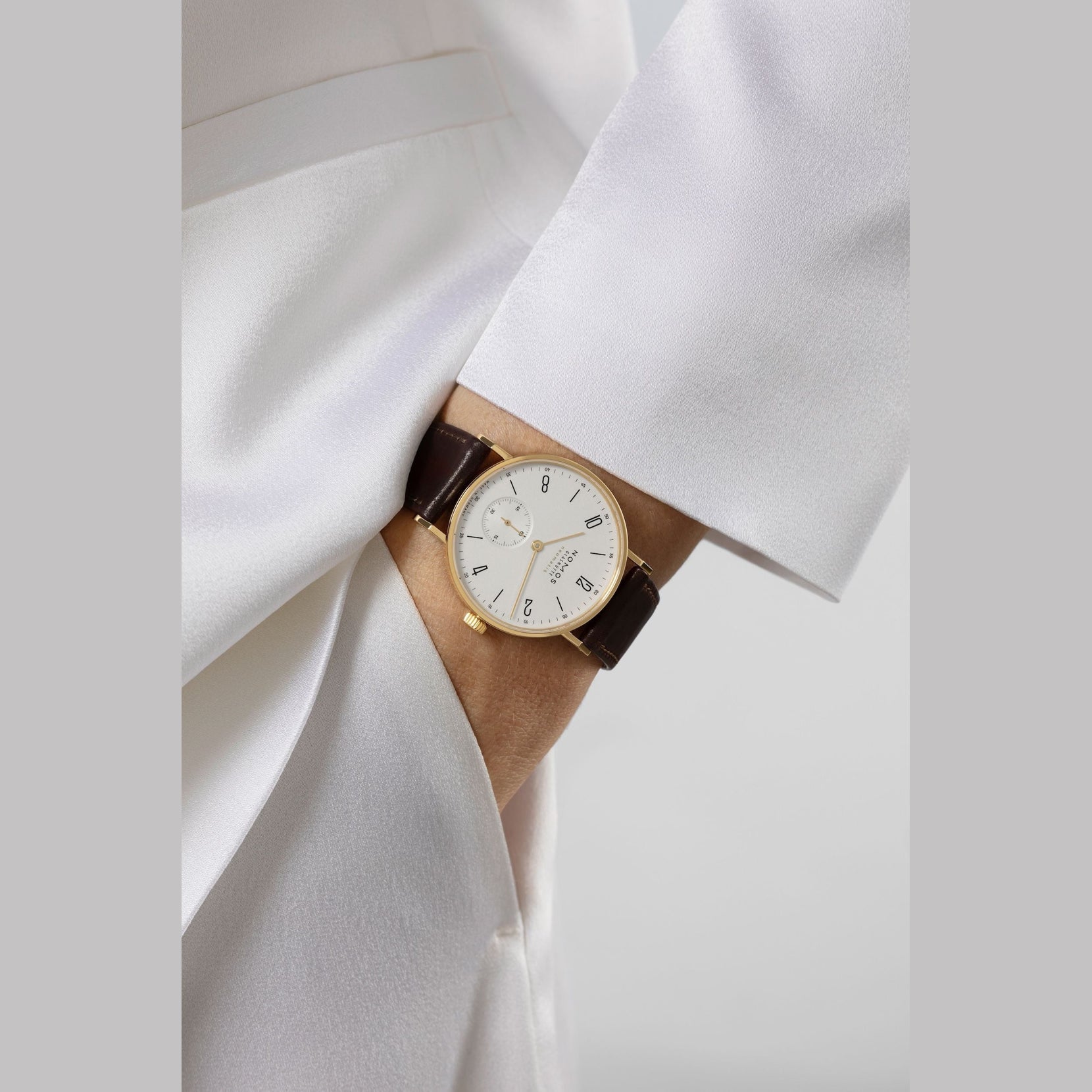 NOMOS Glashütte Tangente Gold Neomatik Doré