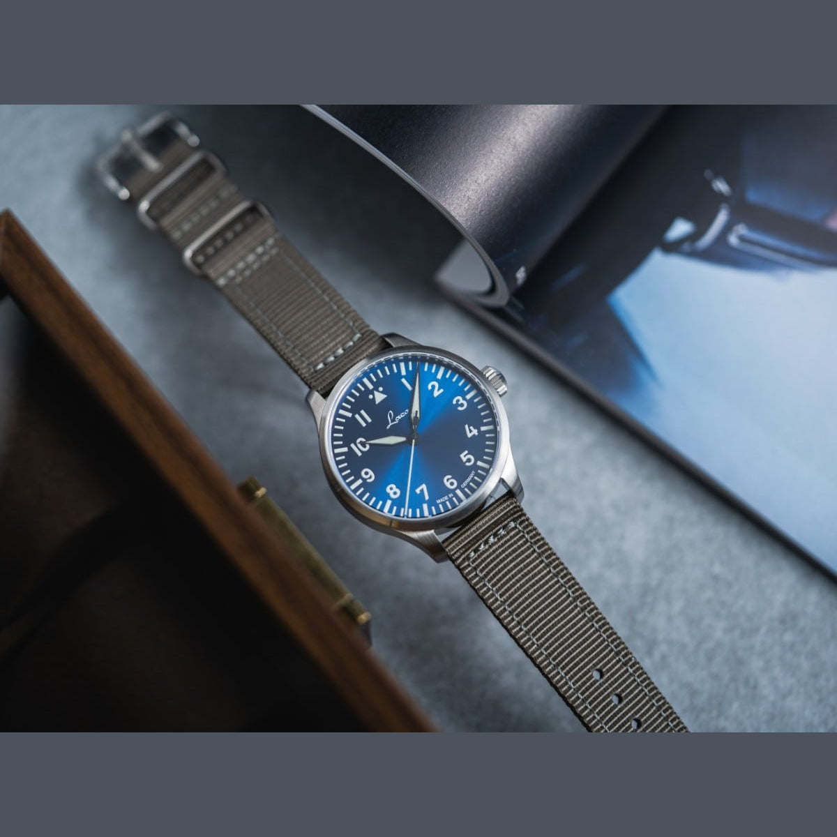 Laco 862100.2 Pilot Watch Basic Augsburg Blaue Stunde 42