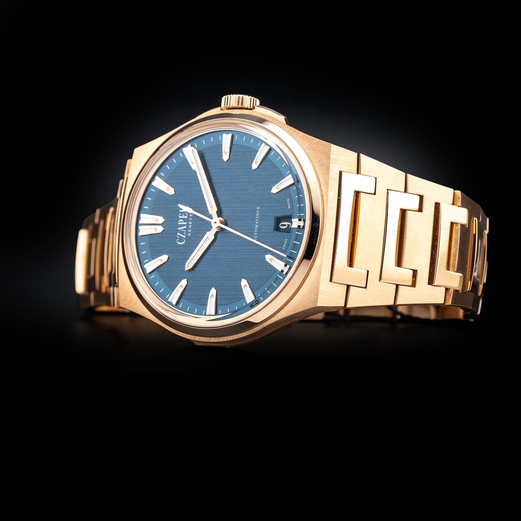 Czapek Antarctique Mount Erebus Deep Blue Limited Edition