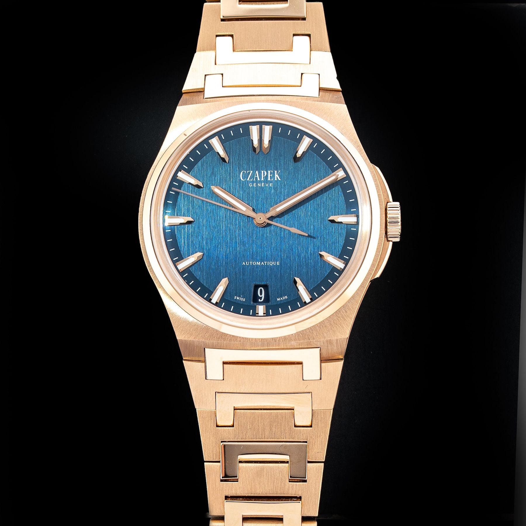 Czapek Antarctique Mount Erebus Deep Blue Limited Edition