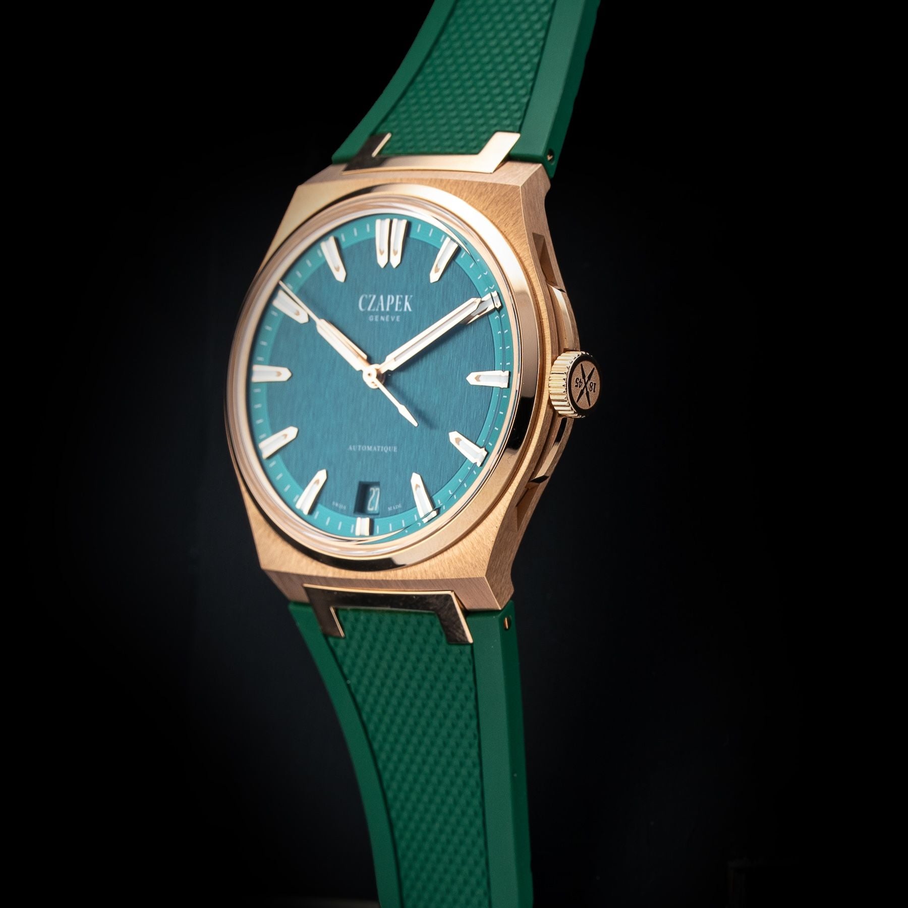 Czapek Antarctique Mount Erebus Rose Gold Chameleon on Rubber Strap
