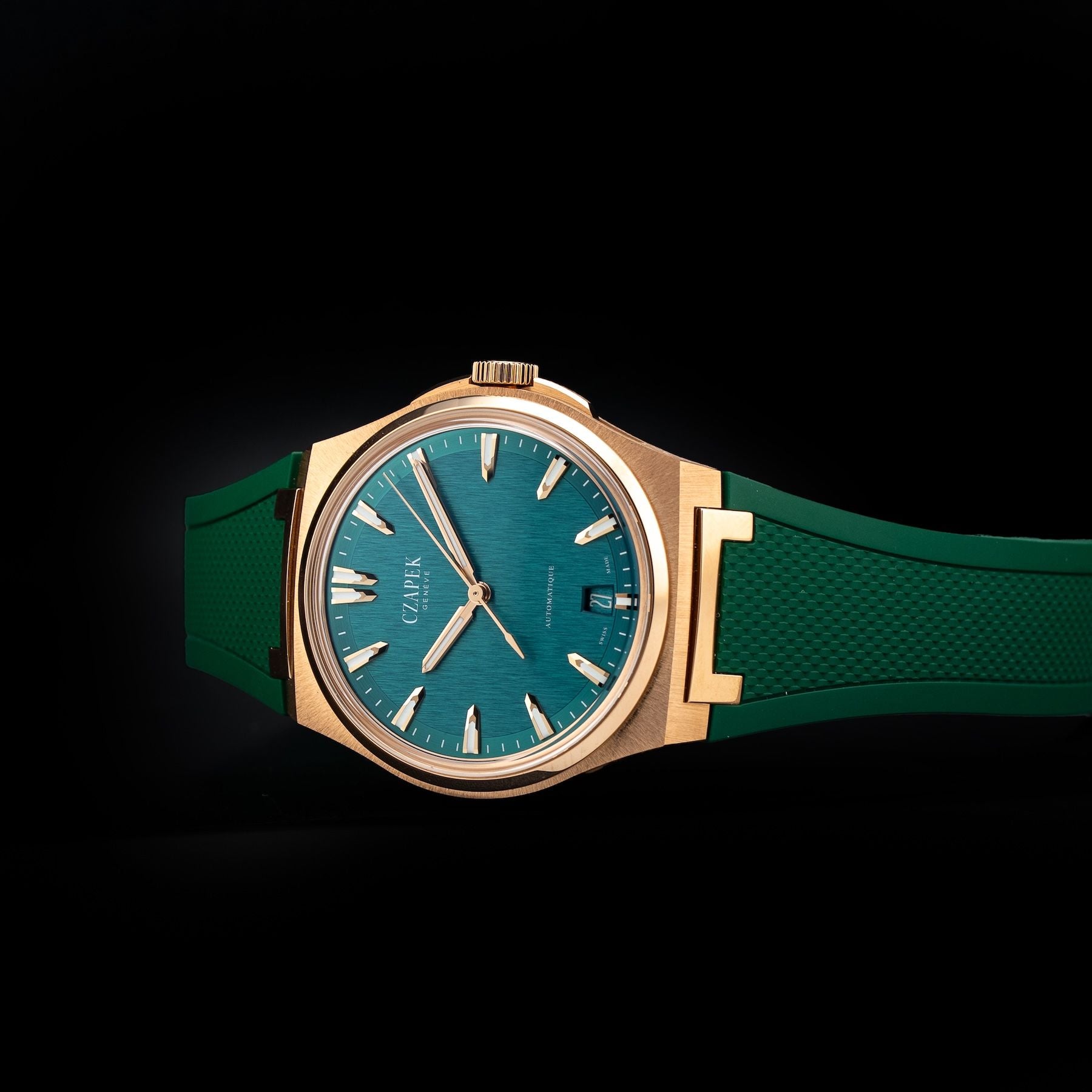 Czapek Antarctique Mount Erebus Rose Gold Chameleon on Rubber Strap
