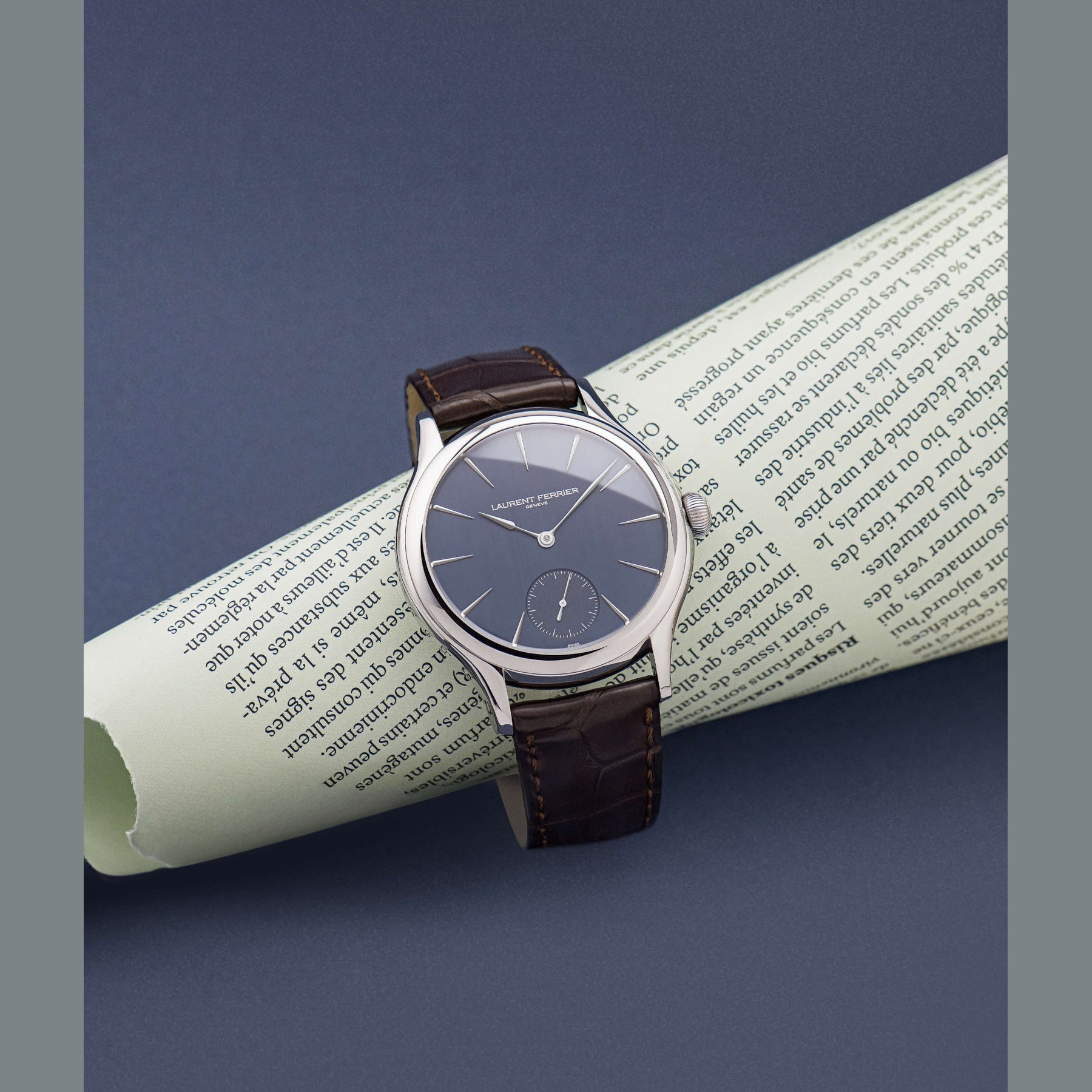 Laurent Ferrier LCF004.G1.CG2 Classic Micro-Rotor Blue