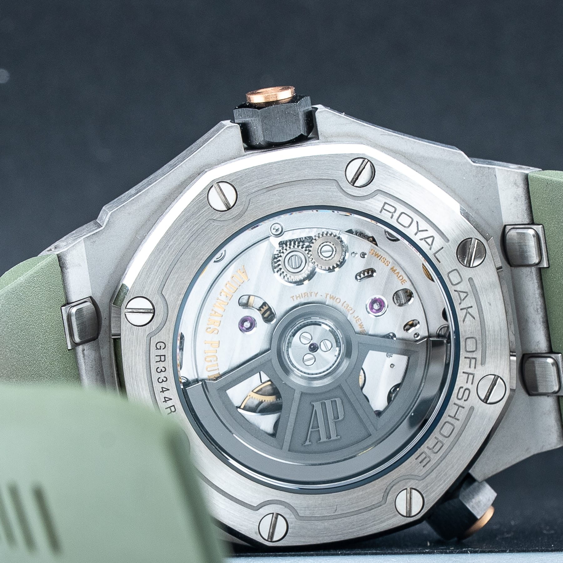 Audemars Piguet 15720ST.OO.A052CA.01 Royal Oak Offshore