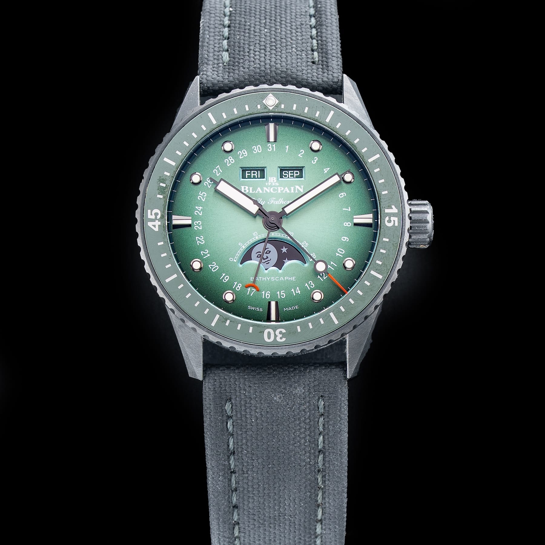 Blancpain 5054 0153 B52A Fifty Fathoms Bathyscaphe Automatic 43.6mm Green Dial