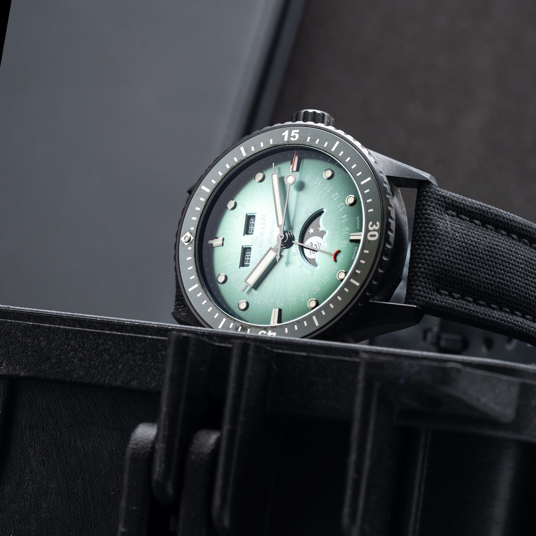 Blancpain 5054 0153 B52A Fifty Fathoms Bathyscaphe Automatic 43.6mm Green Dial