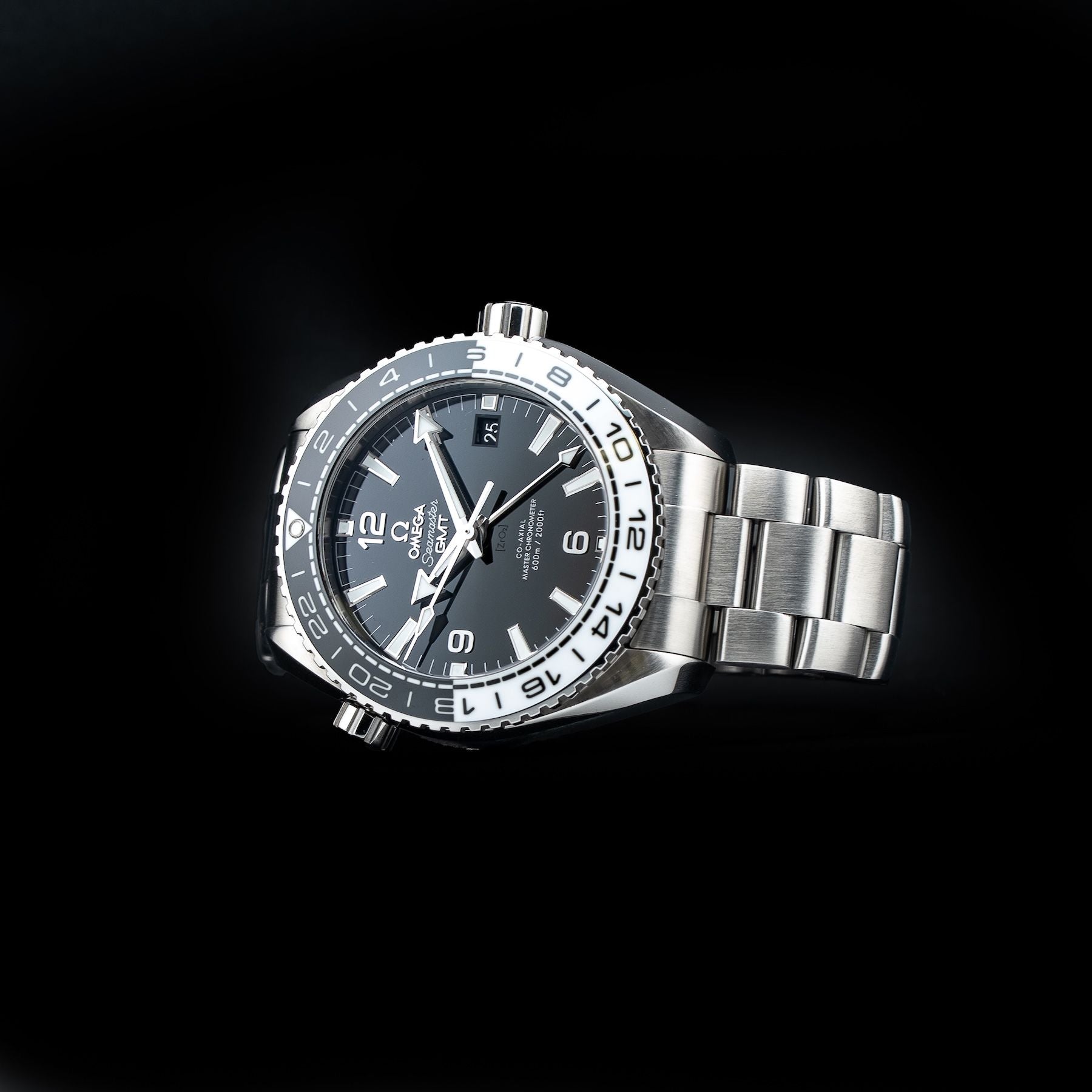 Omega Seamaster Planet Ocean 215.30.44.22.01.001