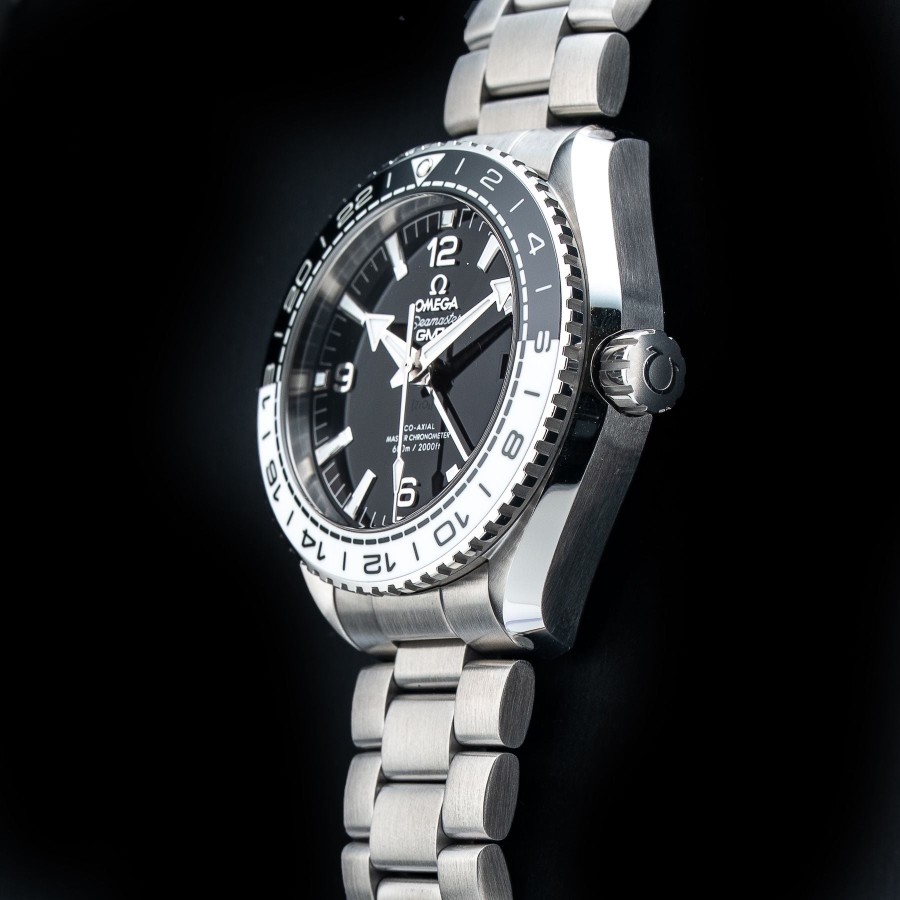 Omega Seamaster Planet Ocean 215.30.44.22.01.001